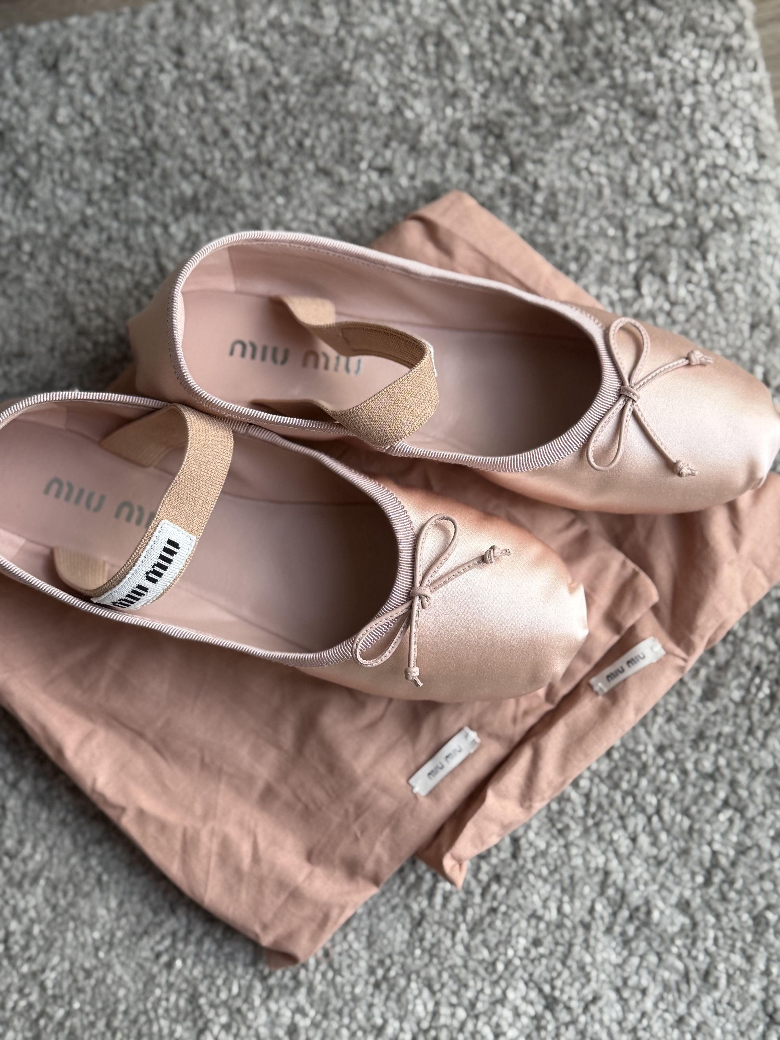 Miu Miu Brand New Miu Miu Satin Ballet Flats AW2022 Size US 7 / IT 37 - 4 Thumbnail