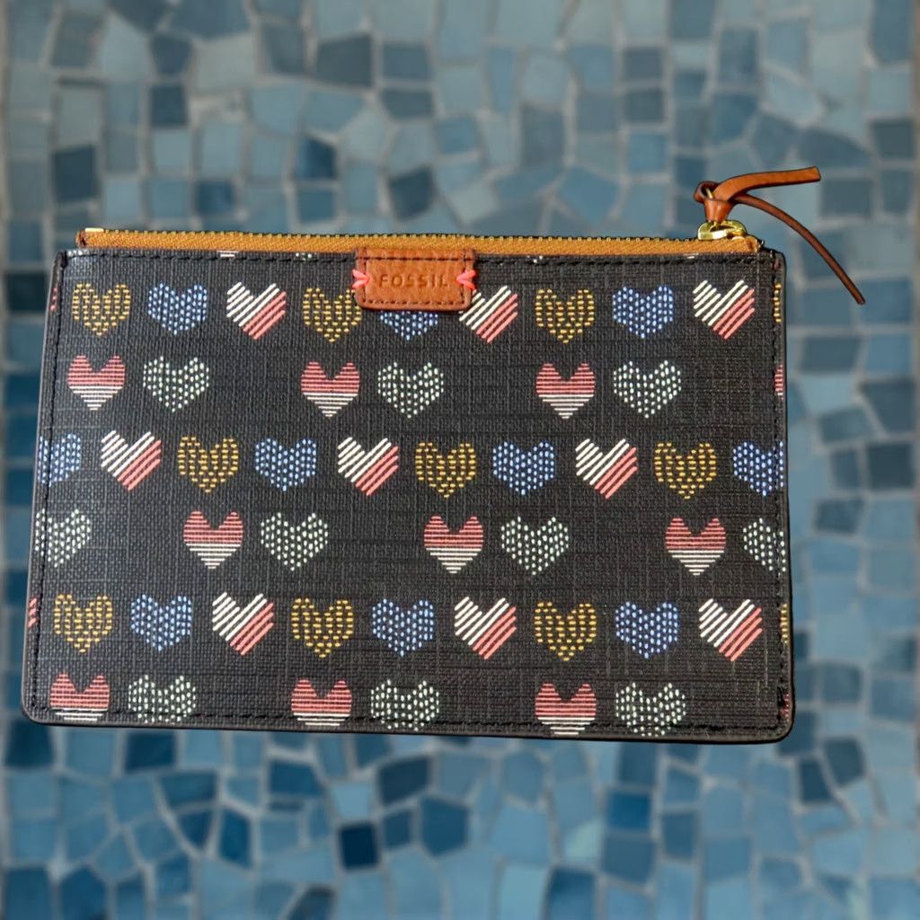 Fossil Fossil Coin Purse Wallet Zippered Heart Print Multicolor Coated Canvas 7"x5" Women Size S / US 4 / IT 40 - 1 Thumbnail