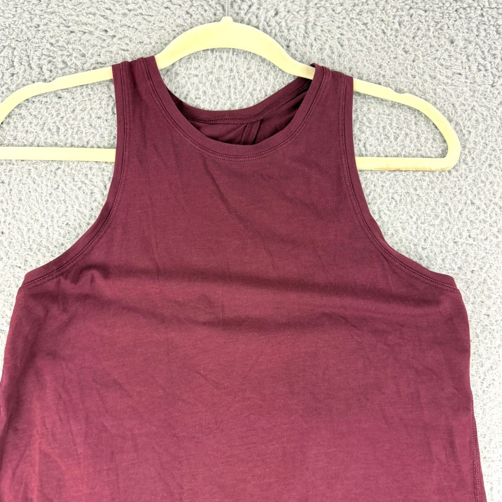 Lululemon Lululemon Essential Tank Top Womens 4 Tank Sleeveless Open Back Yoga Training Activewear Casual Size S / US 4 / IT 40 - 3 Thumbnail