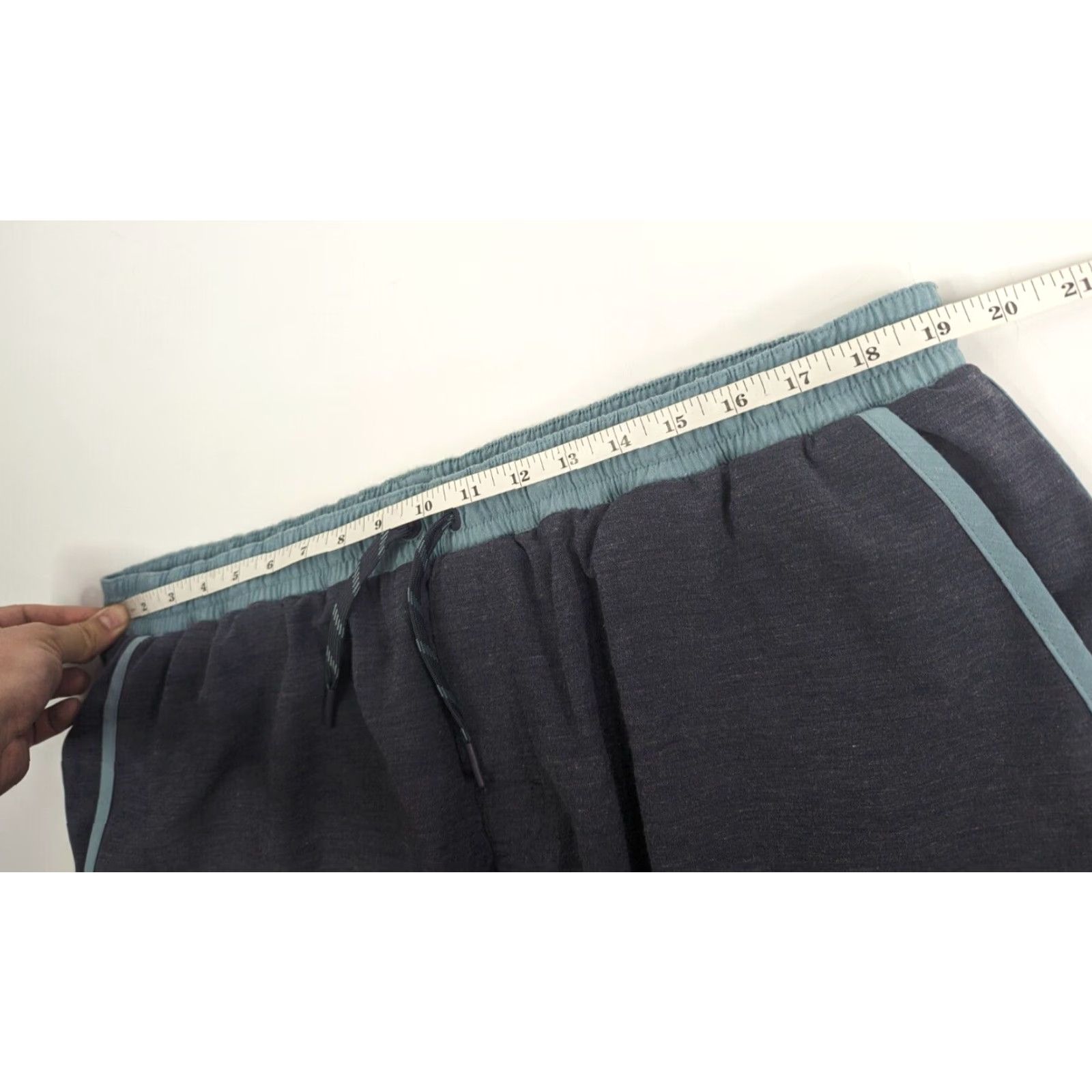 Vintage VINTAGE LL Bean Swim Shorts Mens 2XL All Adventure 7" Lined Drawstring Pockets 516433 Size US 39 - 5 Thumbnail