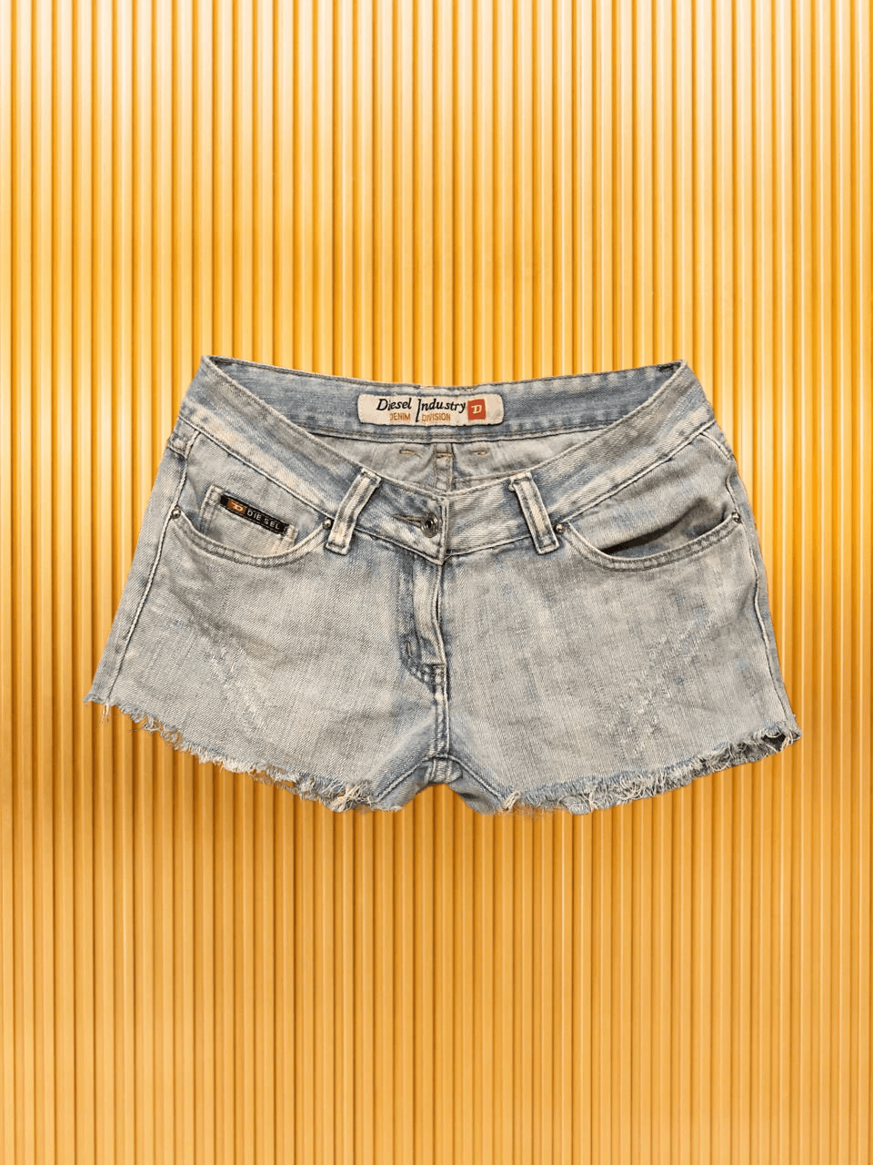 Diesel Vintage DIESEL logo denim shorts Y2K size 27 streetwear Size 27" / US 4 / IT 40 - 1 Thumbnail