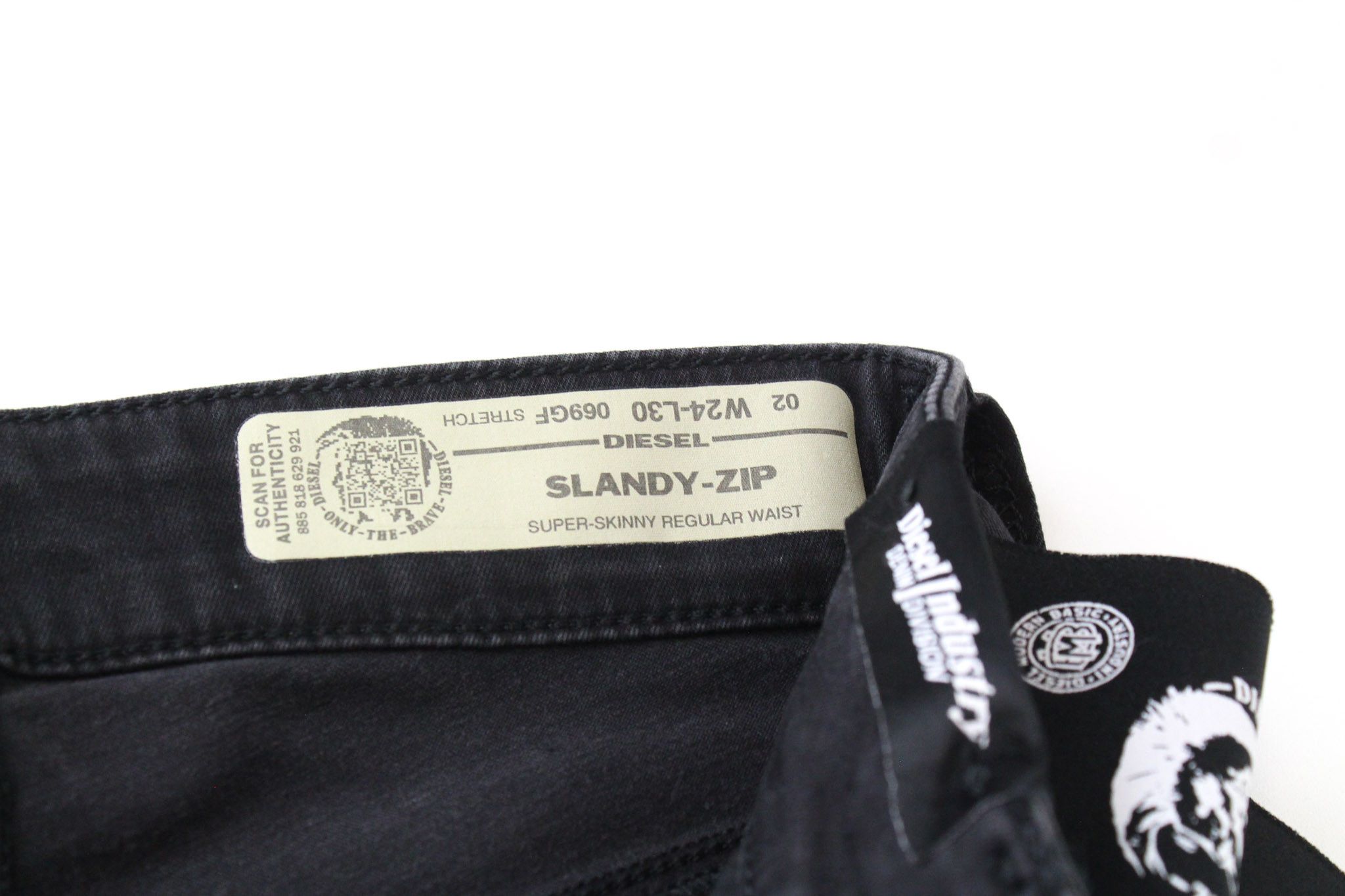 Diesel SLANDY-ZIP 069GF W24/L30 Black Coated Jeans 70293 Size 24" / US 00 / IT 34 - 5 Thumbnail