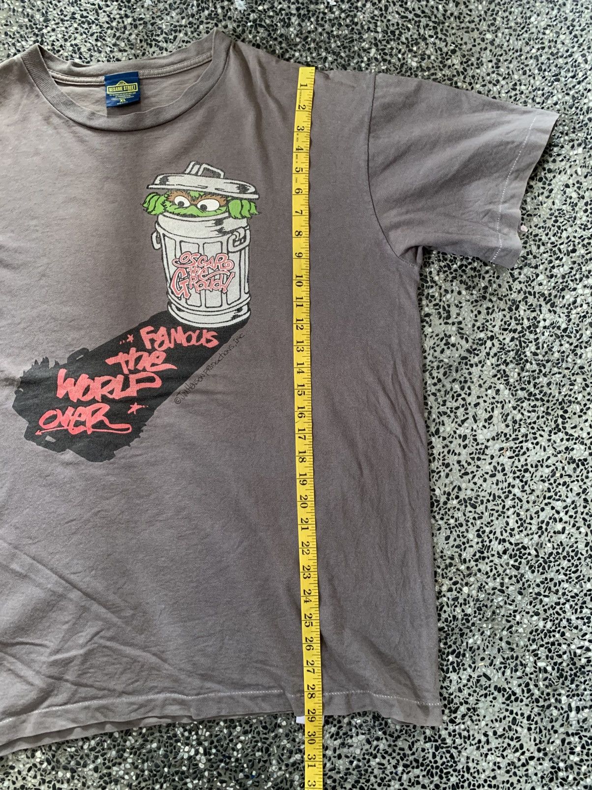 Vintage Vintage 90s Sesame Street Graffiti Graphics T shirt Size US XL / EU 56 / 4 - 10 Thumbnail