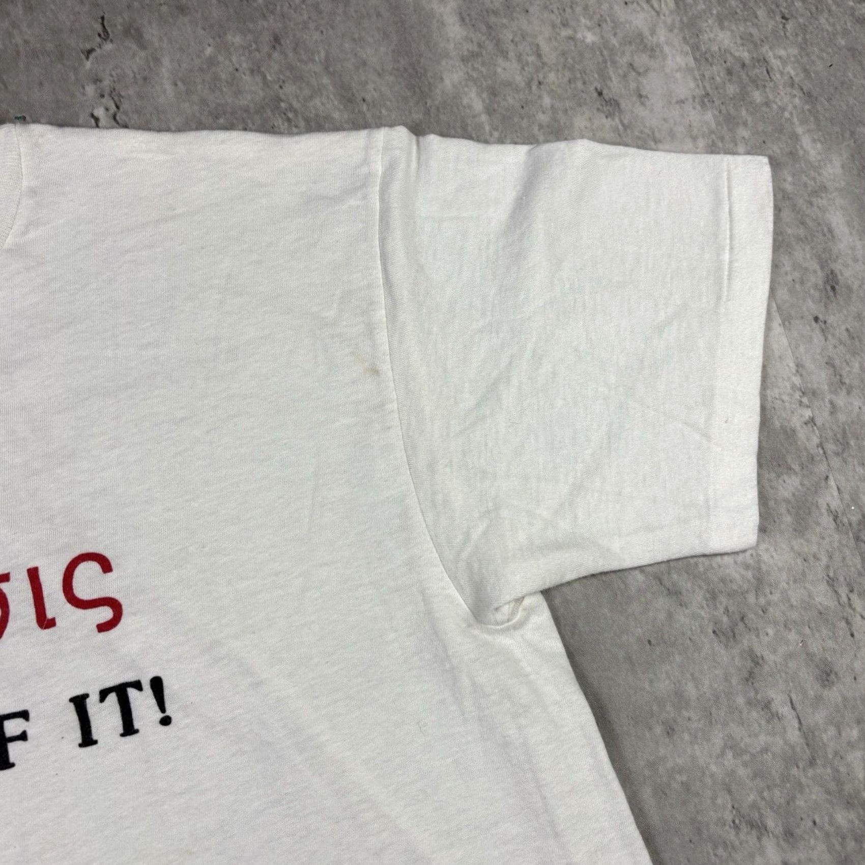 Vintage VINTAGE 80s Blood Center Promo T Shirt White XL Adult Men Short Sleeve Round Neck Cotton Size US XL / EU 56 / 4 - 6 Thumbnail