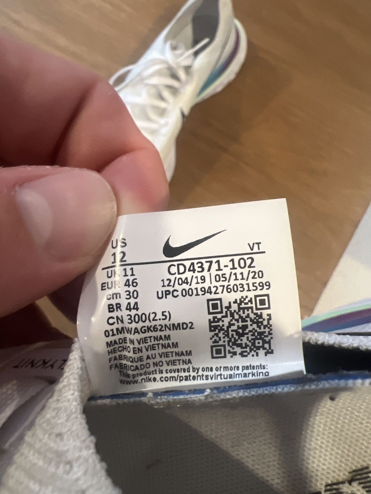 Nike Men’s Nike Running Shoes Size US 12 / EU 45 - 4 Thumbnail