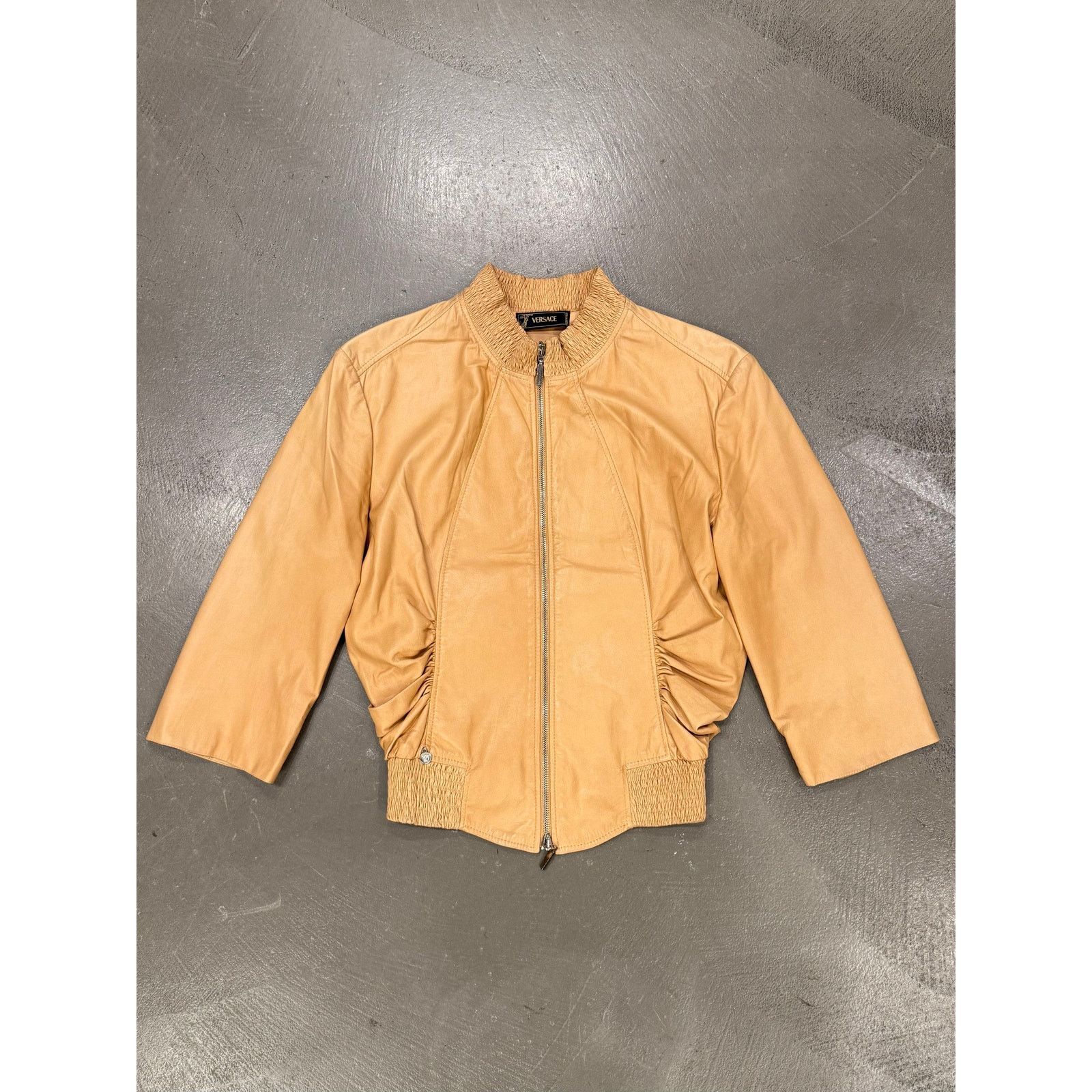 Versace 2000s Gianni Versace cropped leather bomber jacket Size US S / EU 44-46 / 1 - 1 Thumbnail