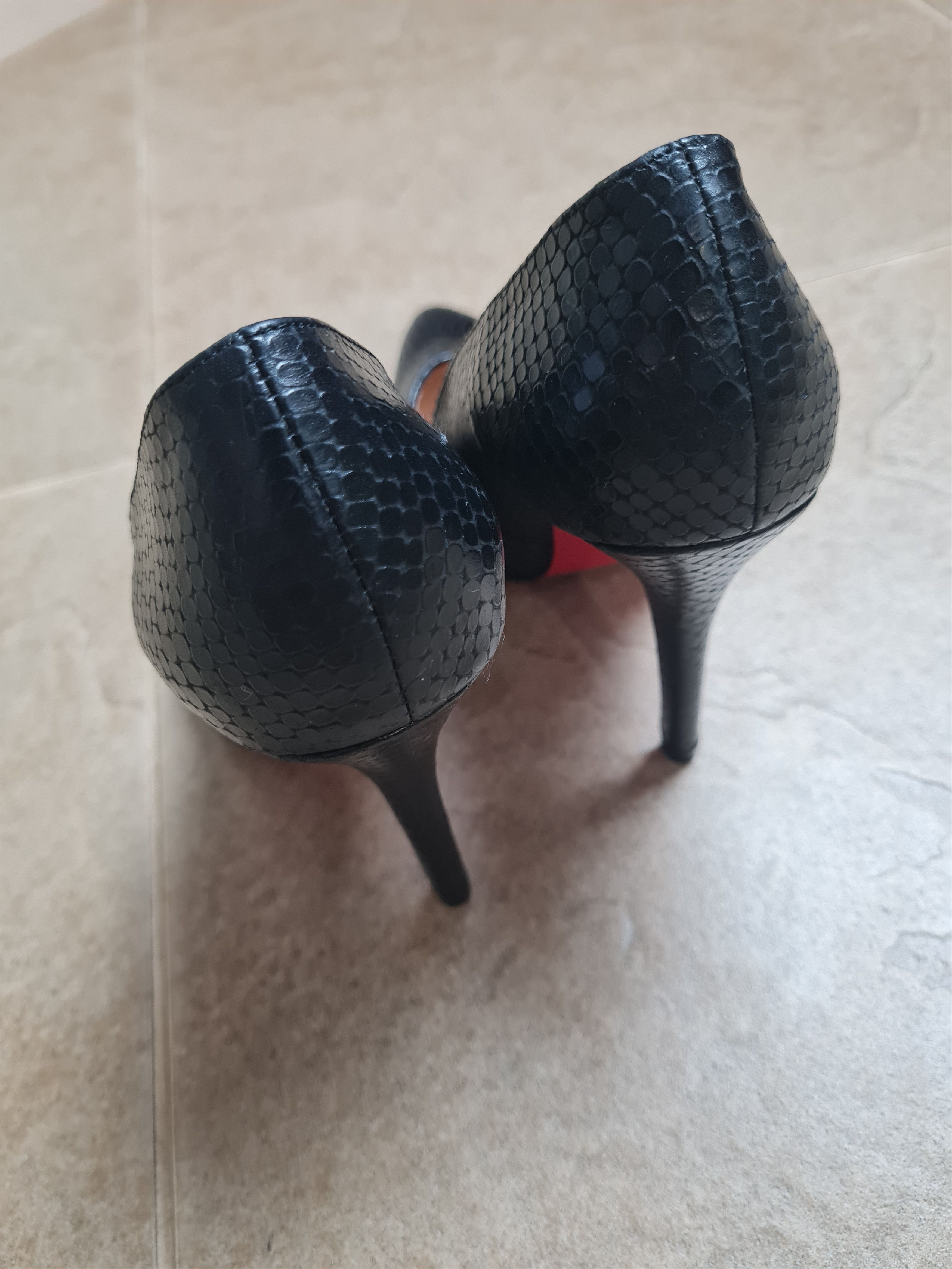 Christian Louboutin Christian Louboutin Yousra Python Black Leather Gently Worn Size US 10 / IT 40 - 8 Thumbnail