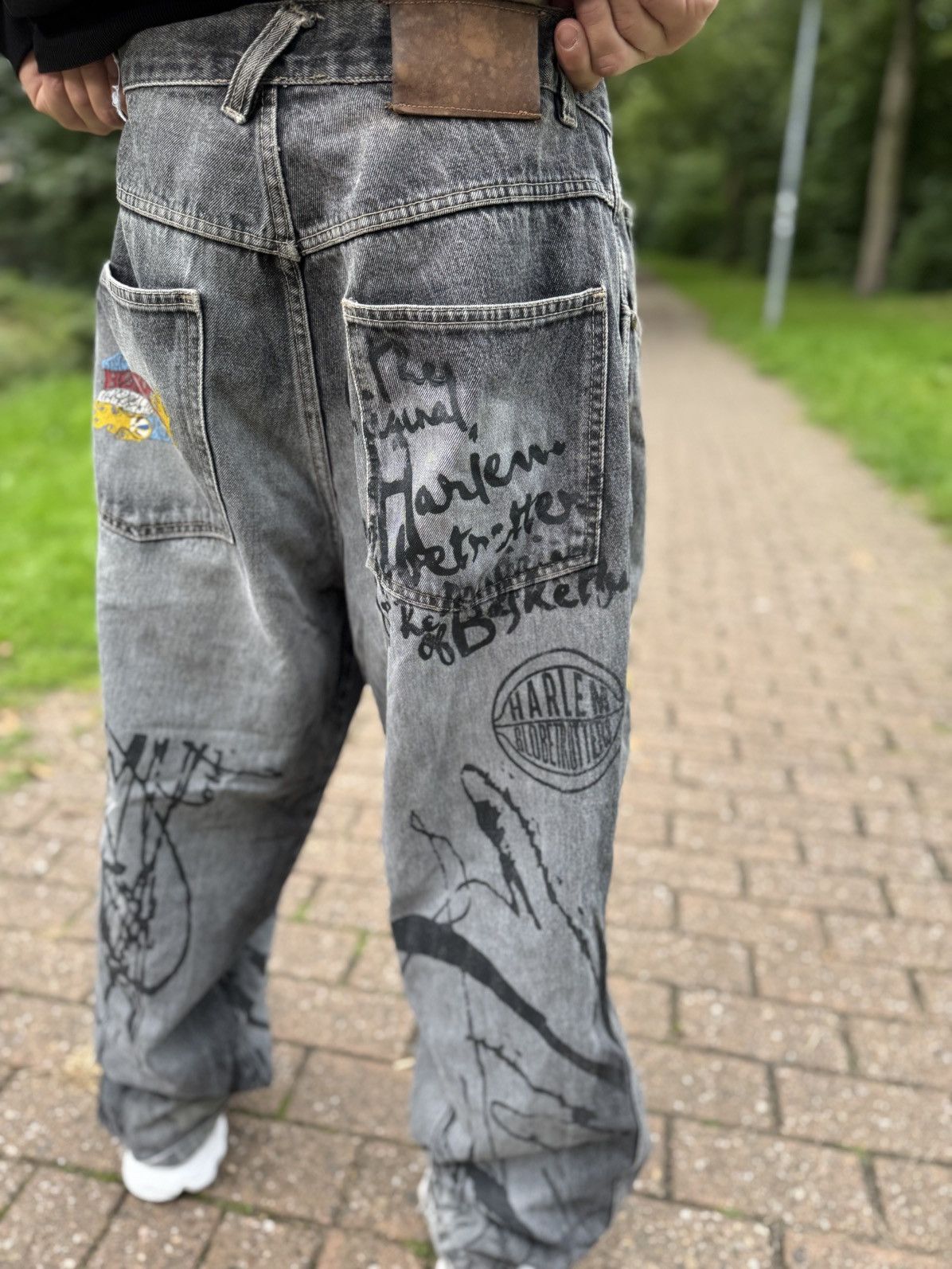 Fubu Rare Fubu Baggy Jeans Vintage X Harlem Globetrotters Size US 36 / EU 52 - 8 Thumbnail