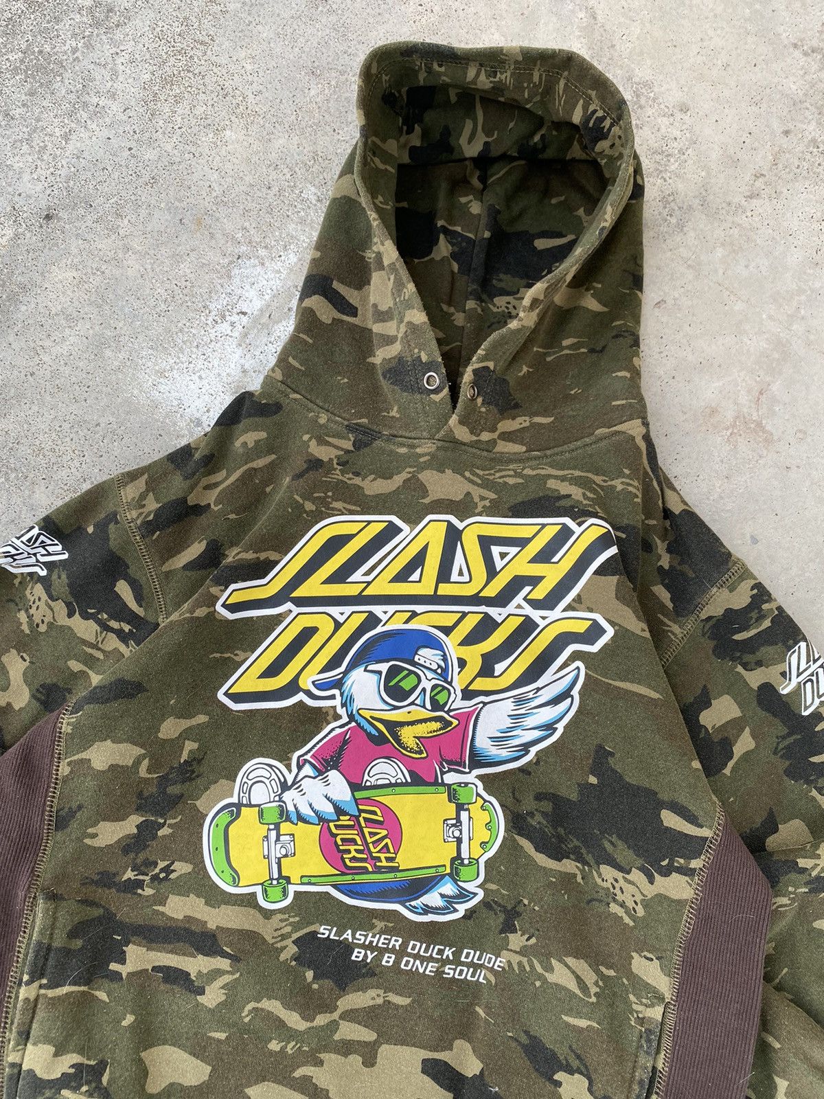 Japanese Brand Rare B One Soul Camouflage Duck Dude Pull Over Hoodie Size US L / EU 52-54 / 3 - 2 Thumbnail