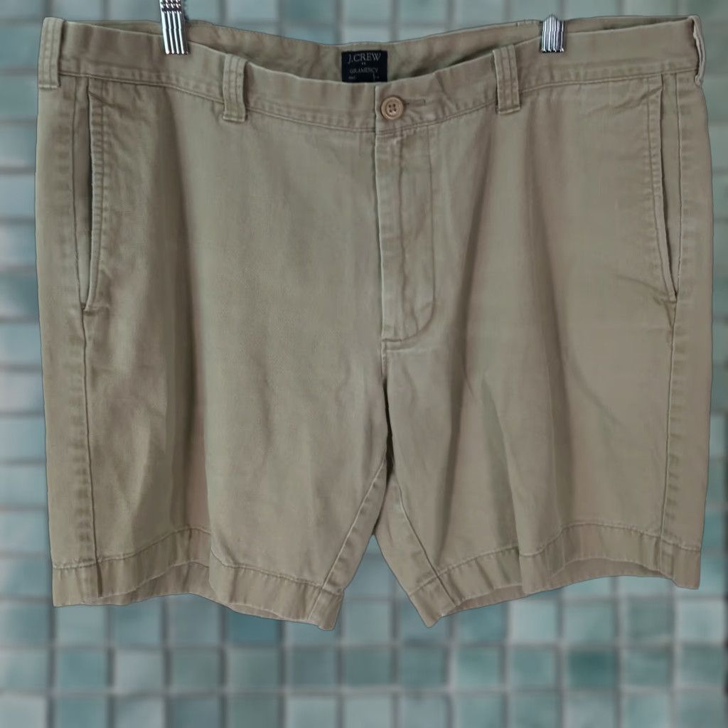 J.Crew J.Crew Shorts Chino Beige Flat Front Gramercy Mens Size 38W Casual Belt Loops 10 In Inseam Regular Size US 40 / EU 56 - 1 Thumbnail