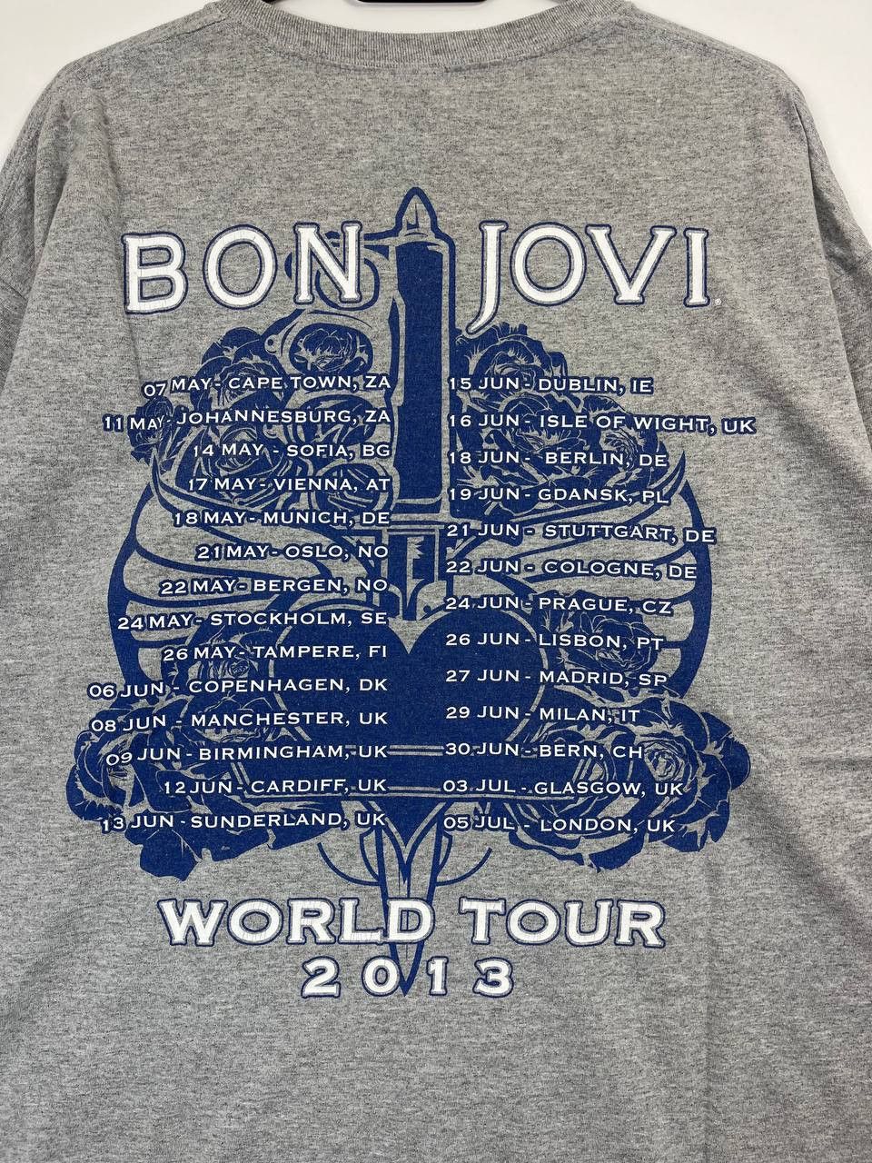 Gildan Bon Jovi What About Now World Tour 2013 Band T Shirt Size XL Size US XL / EU 56 / 4 - 5 Thumbnail