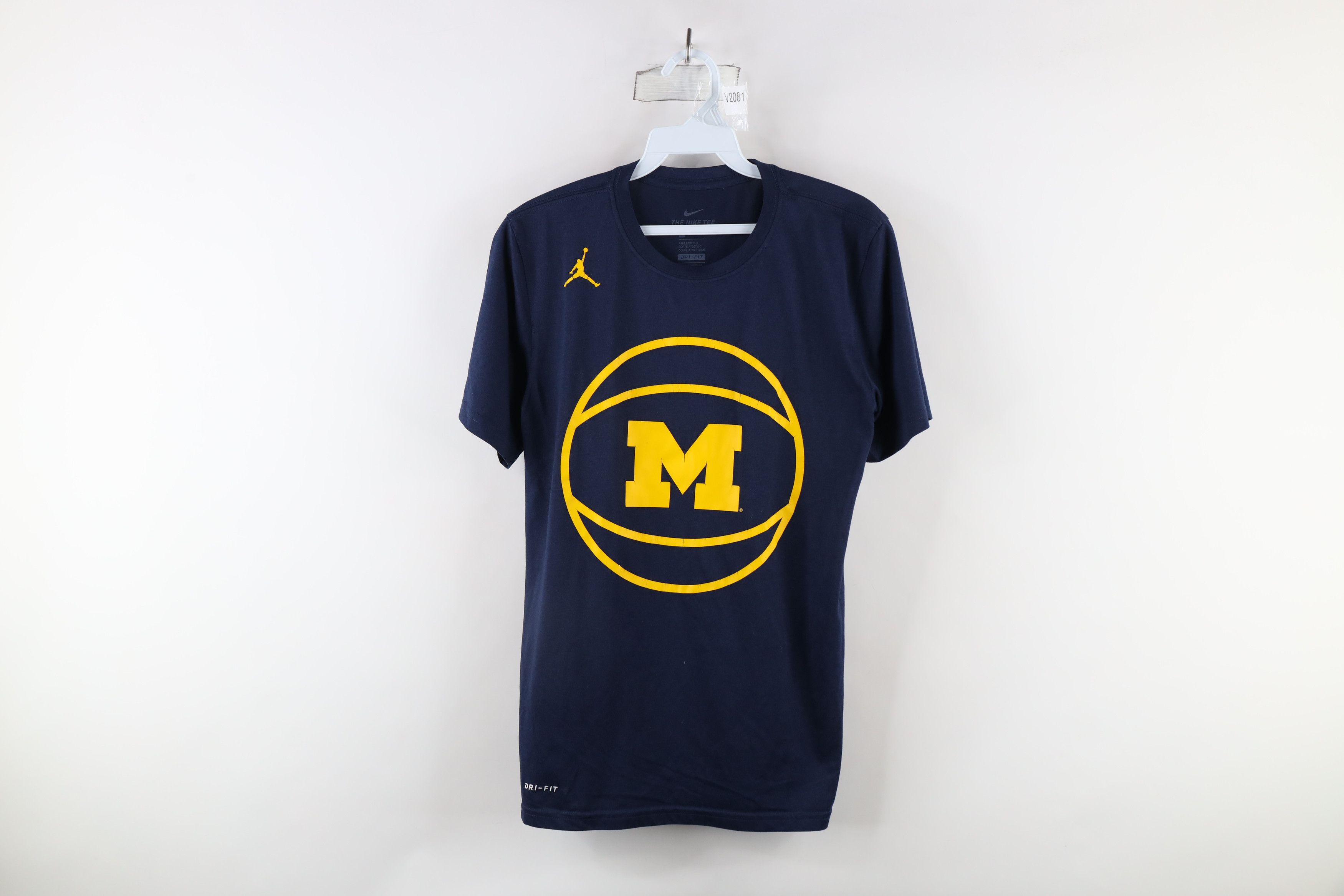 Nike × Vintage Nike Air Jordan University of Michigan Basketball T-Shirt Size US S / EU 44-46 / 1 - 1 Thumbnail