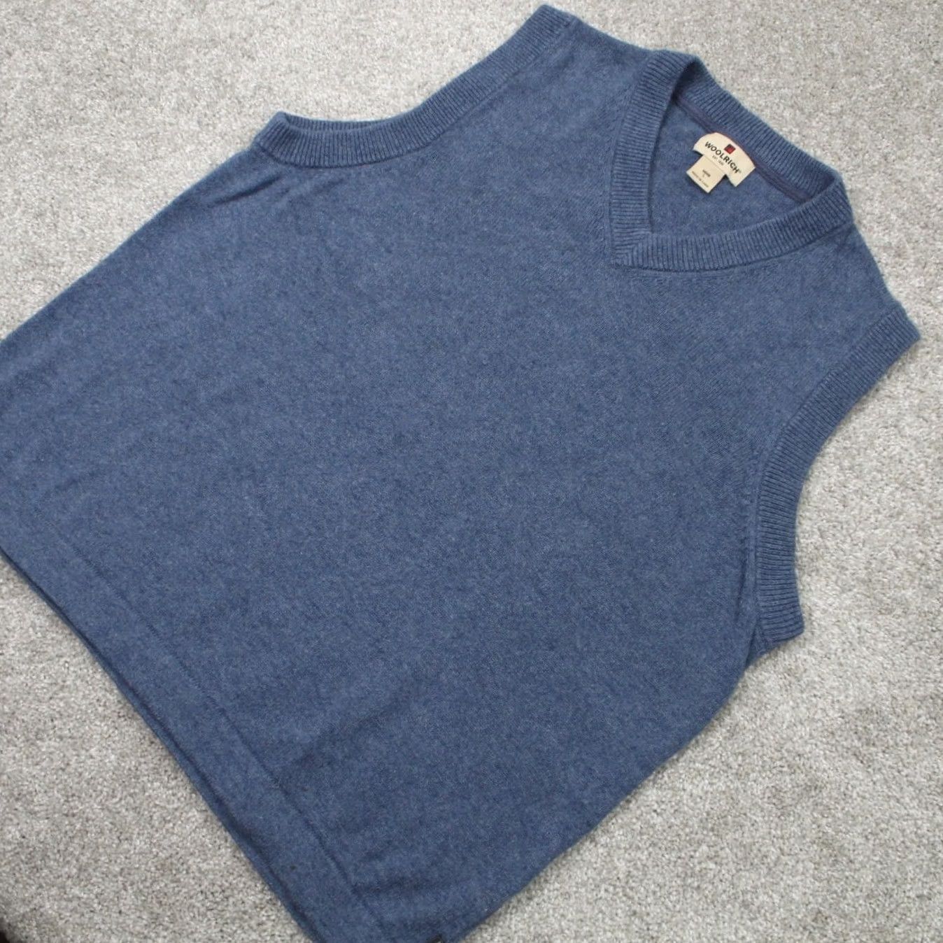 Vintage Woolrich Sweater Vest Mens Large Blue Cotton/Lambswool V-Neck Soft Pullover Vest Mens Large Blue Woolrich Sweater Vest Size US L / EU 52-54 / 3 - 3 Thumbnail
