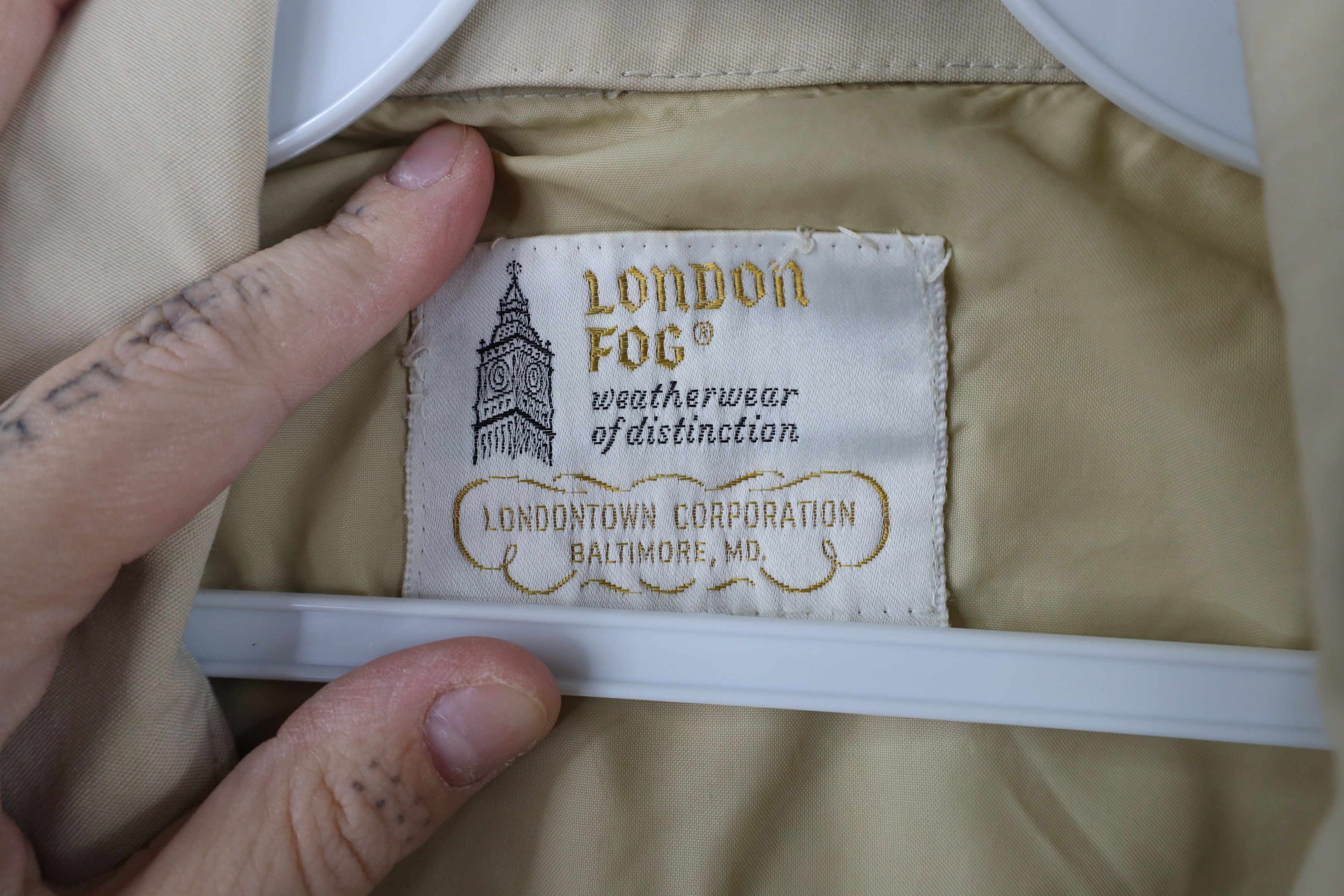 Vintage Vintage 70s Streetwear Buckle Back Full Zip Jacket Beige USA Size US L / EU 52-54 / 3 - 9 Thumbnail