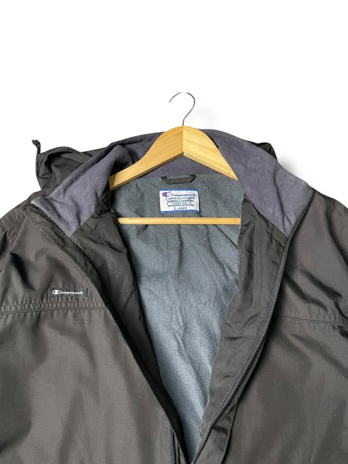 Champion × Japanese Brand × Vintage Authentic Champion Light Hooded Windbreaker (114) Size US L / EU 52-54 / 3 - 7 Thumbnail