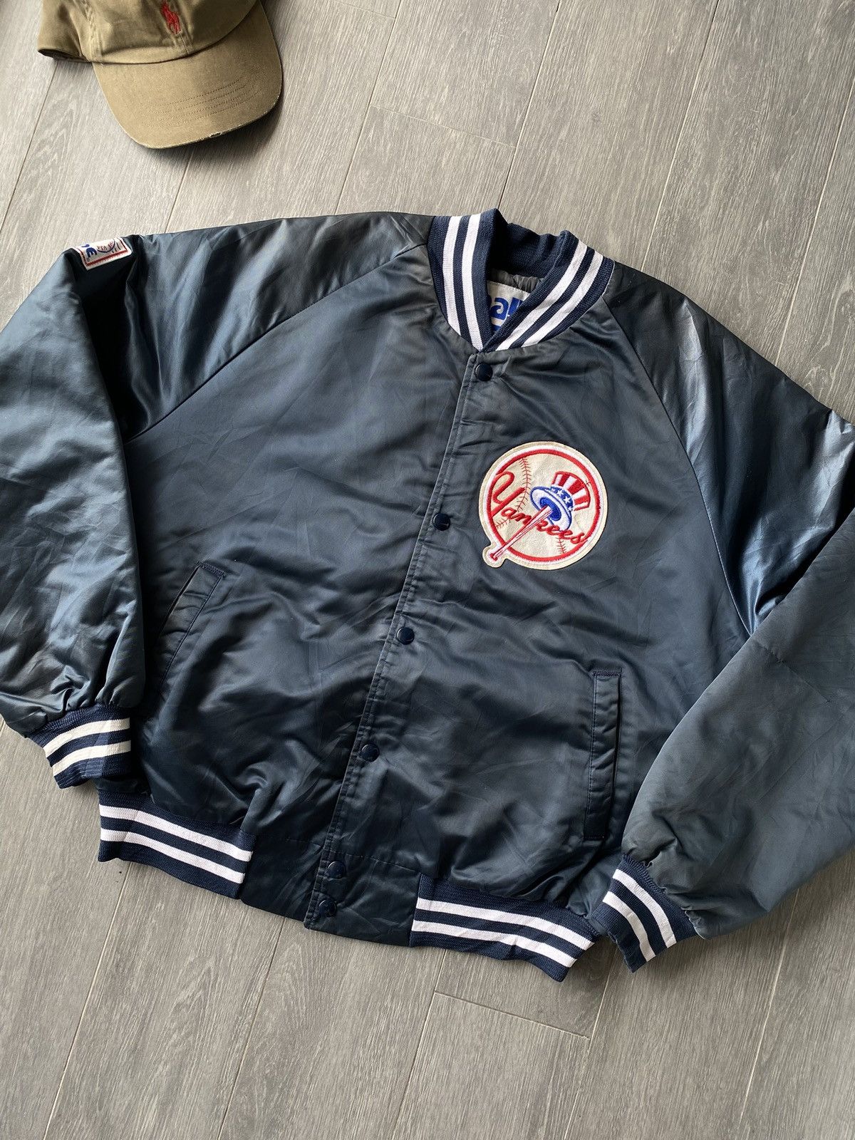 Chalk Line × New York Yankees × Vintage Rare Vintage 90’s Chalk Line NY Yankees Satin Bomber Jacket Size US L / EU 52-54 / 3 - 4 Thumbnail