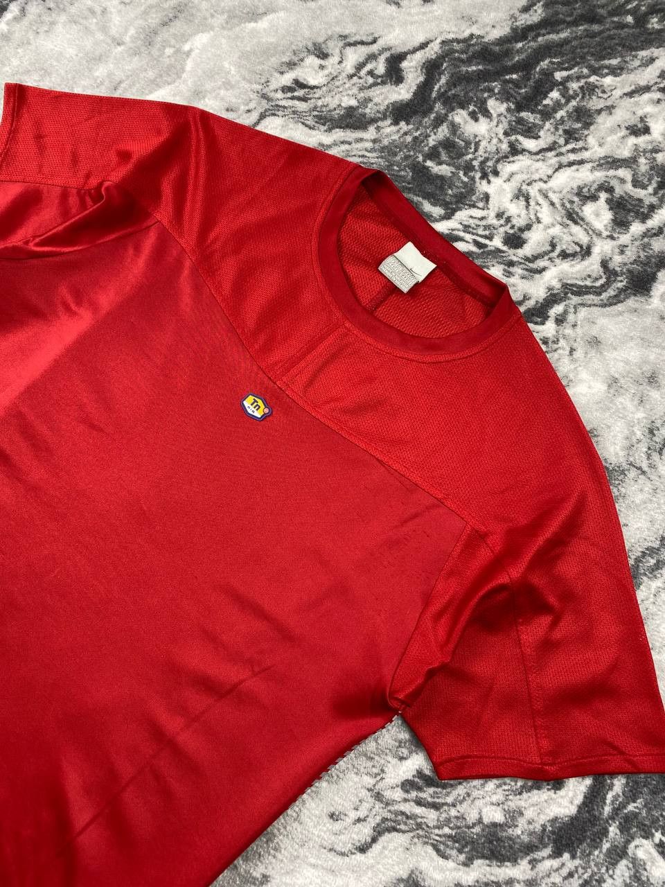 Nike Vintage Nike Air Max Tn T-Shirt 00s Men Size S Red Size US S / EU 44-46 / 1 - 4 Thumbnail