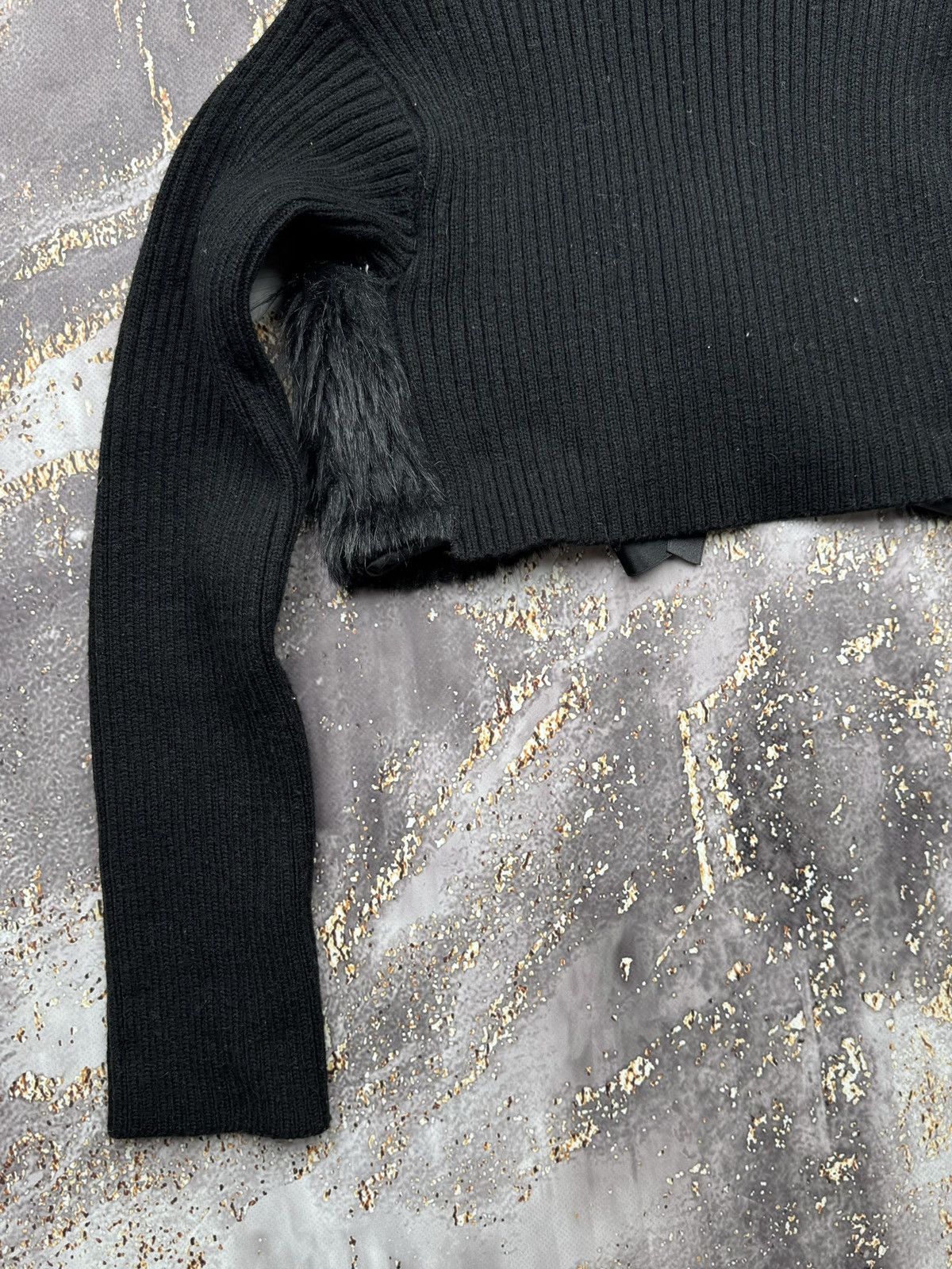 Vintage Vintage Faux Fur Cropped Sweater Size XS / US 0-2 / IT 36-38 - 7 Thumbnail