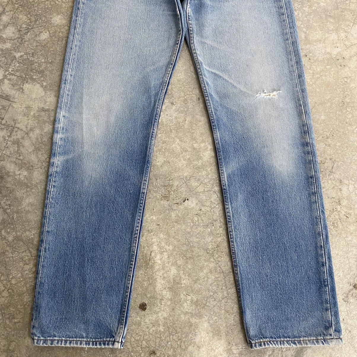 Levi's Vintage Late 90’s Levis 501 Faded Blue Distressed Jeans Size US 33 - 4 Thumbnail