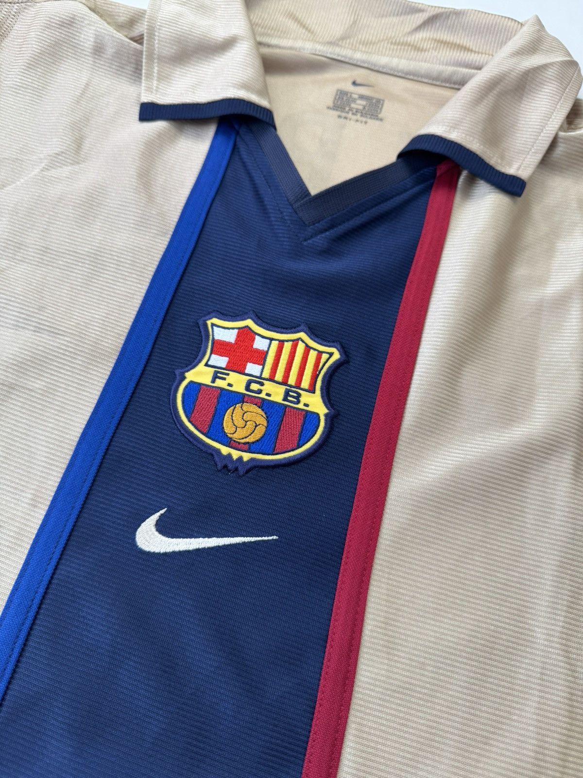 Nike Barcelona 2002 Away Match Issue Jersey Original F.De Boer 3 Size US L / EU 52-54 / 3 - 10 Thumbnail
