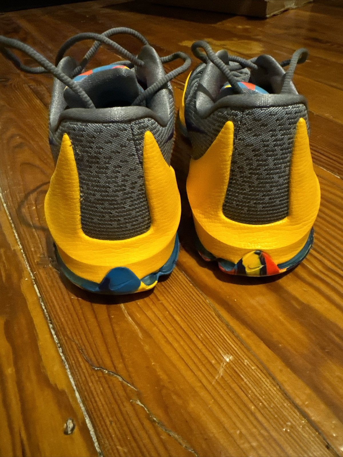Nike Nike KD 8 PG County size US men’s 9 Size US 9 / EU 42 - 5 Thumbnail