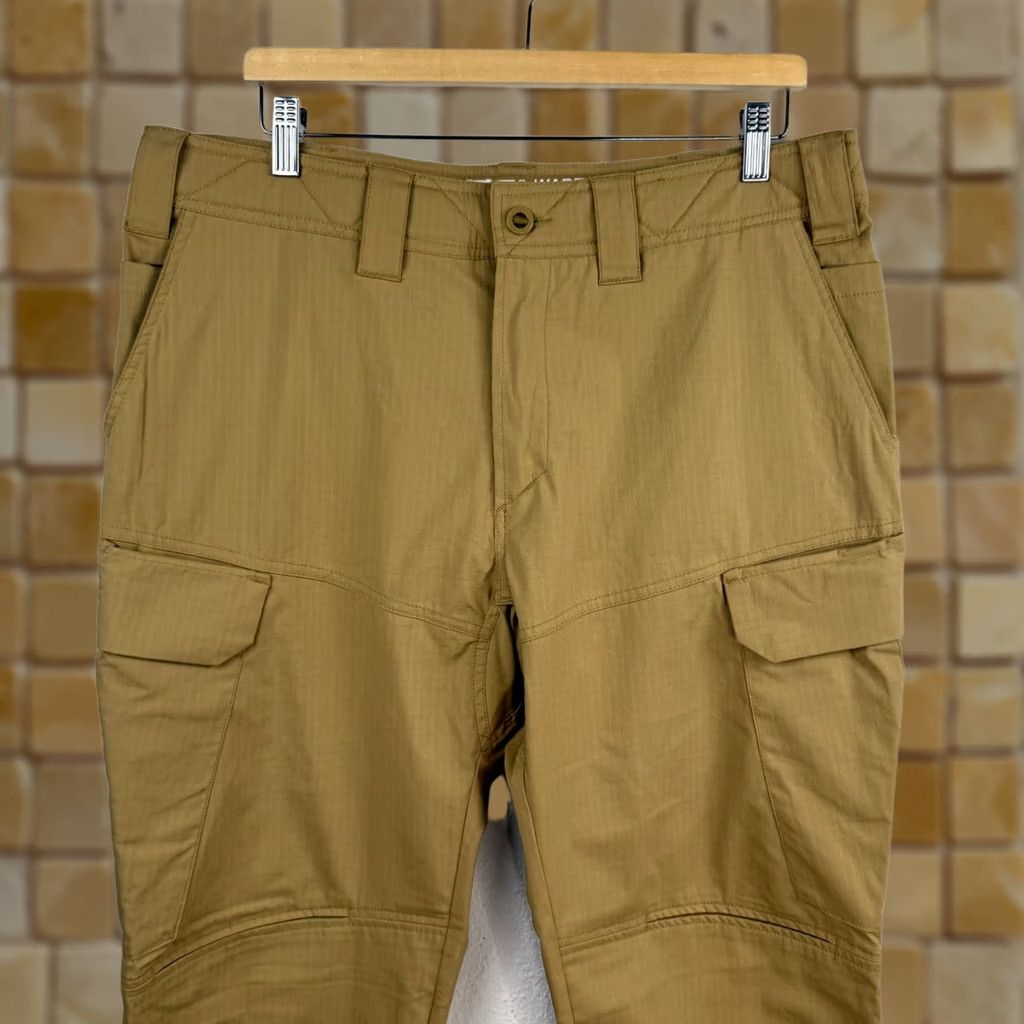 Vintage VIKTOS Wartorn Pants Mens 34x34 Khaki Ripstop Double Knee Tactical Utility Pants Size US 34 / EU 50 - 1 Thumbnail
