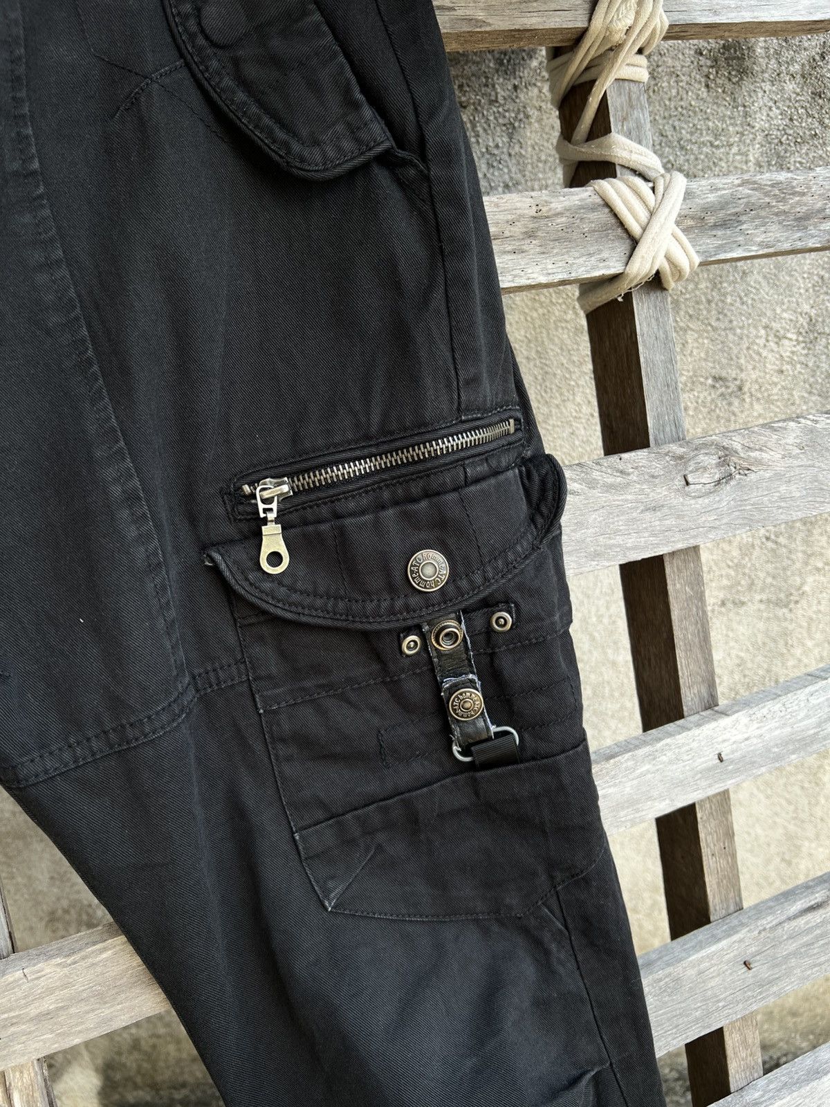 In The Attic Vintage In The Attic Modern Cargo Pants with Zipper & Buckle Size 33" - 5 Thumbnail