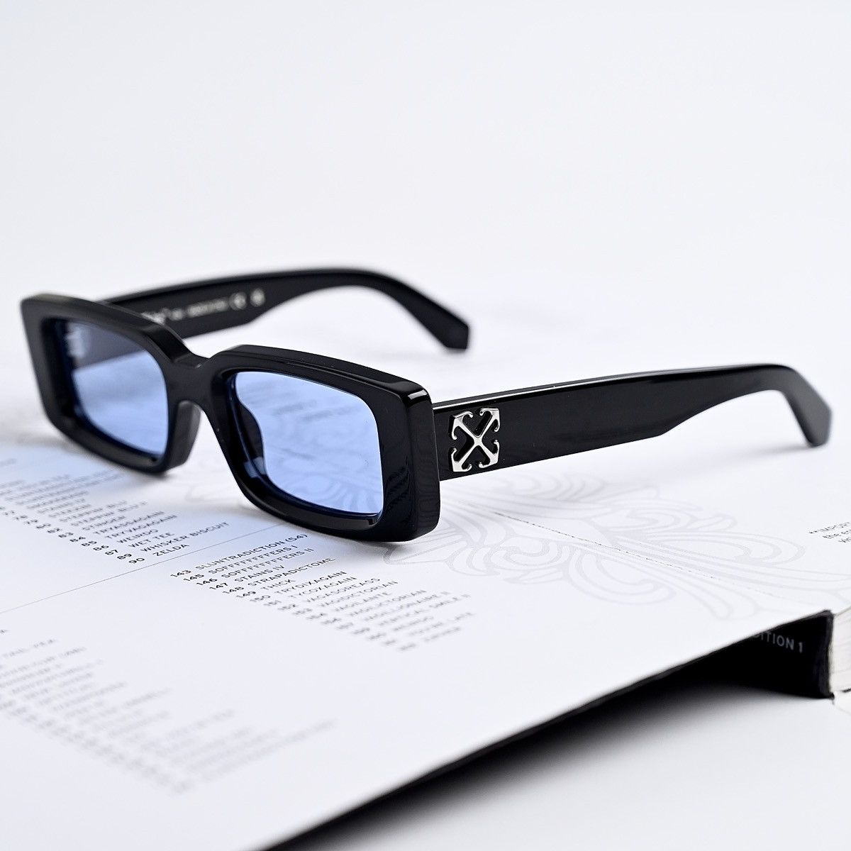 Off-White OFF WHITE ARTHUR SUNGLASSES Size ONE SIZE - 2 Thumbnail