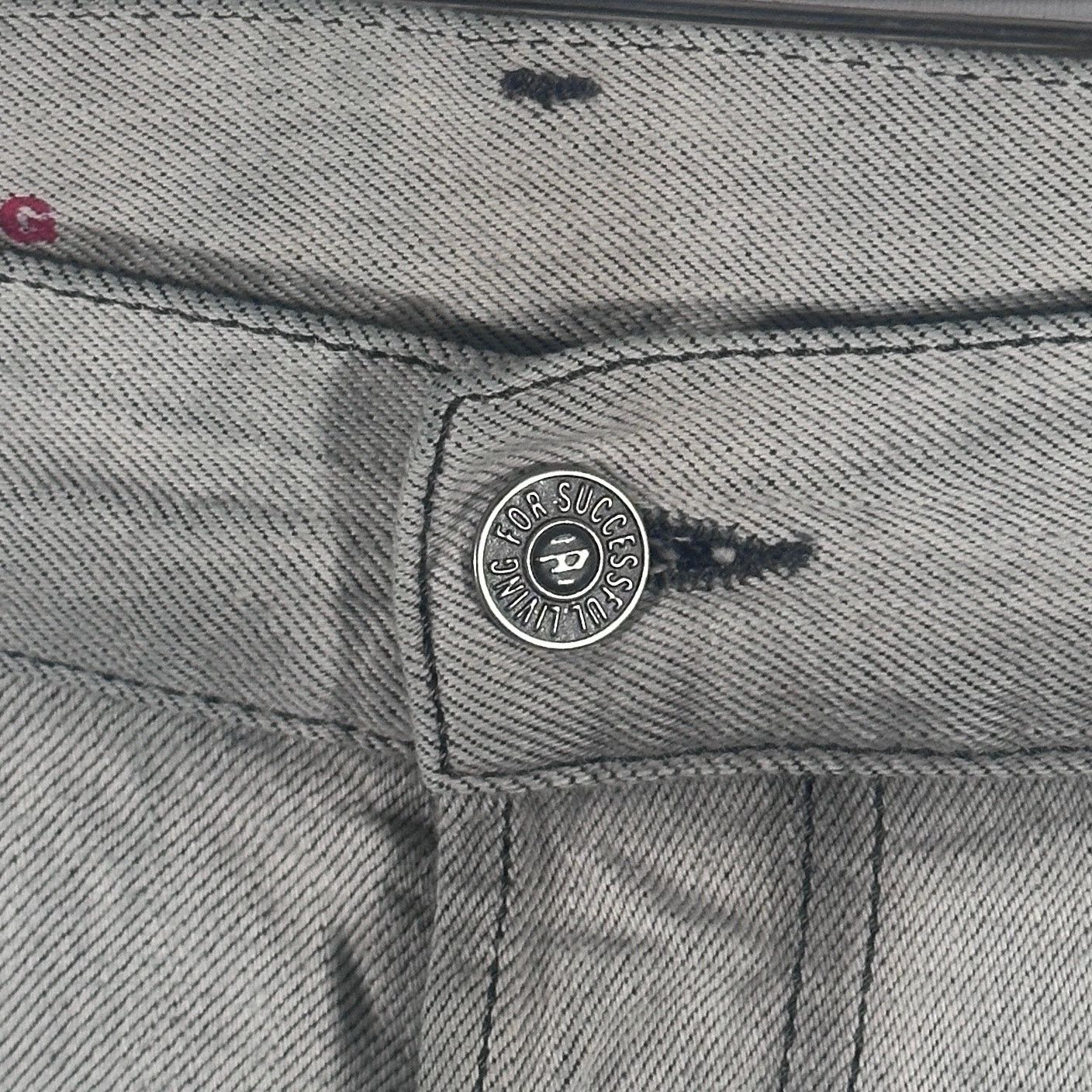 Diesel D-Sark 1995 Light Wash Denim Size US 32 / EU 48 - 2 Thumbnail
