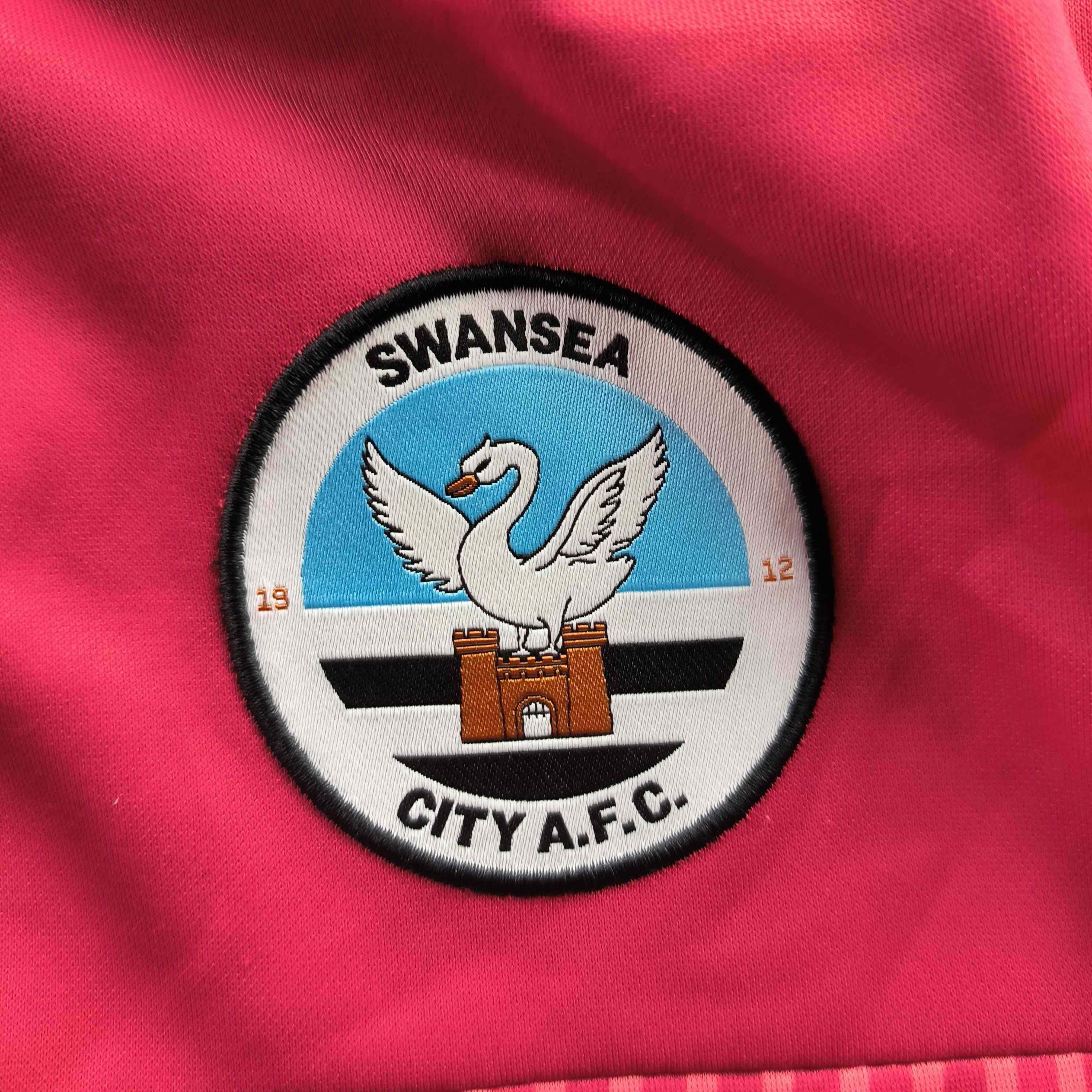Joma Swansea City 2021-22 Joma training top size XL Size US XL / EU 56 / 4 - 3 Thumbnail