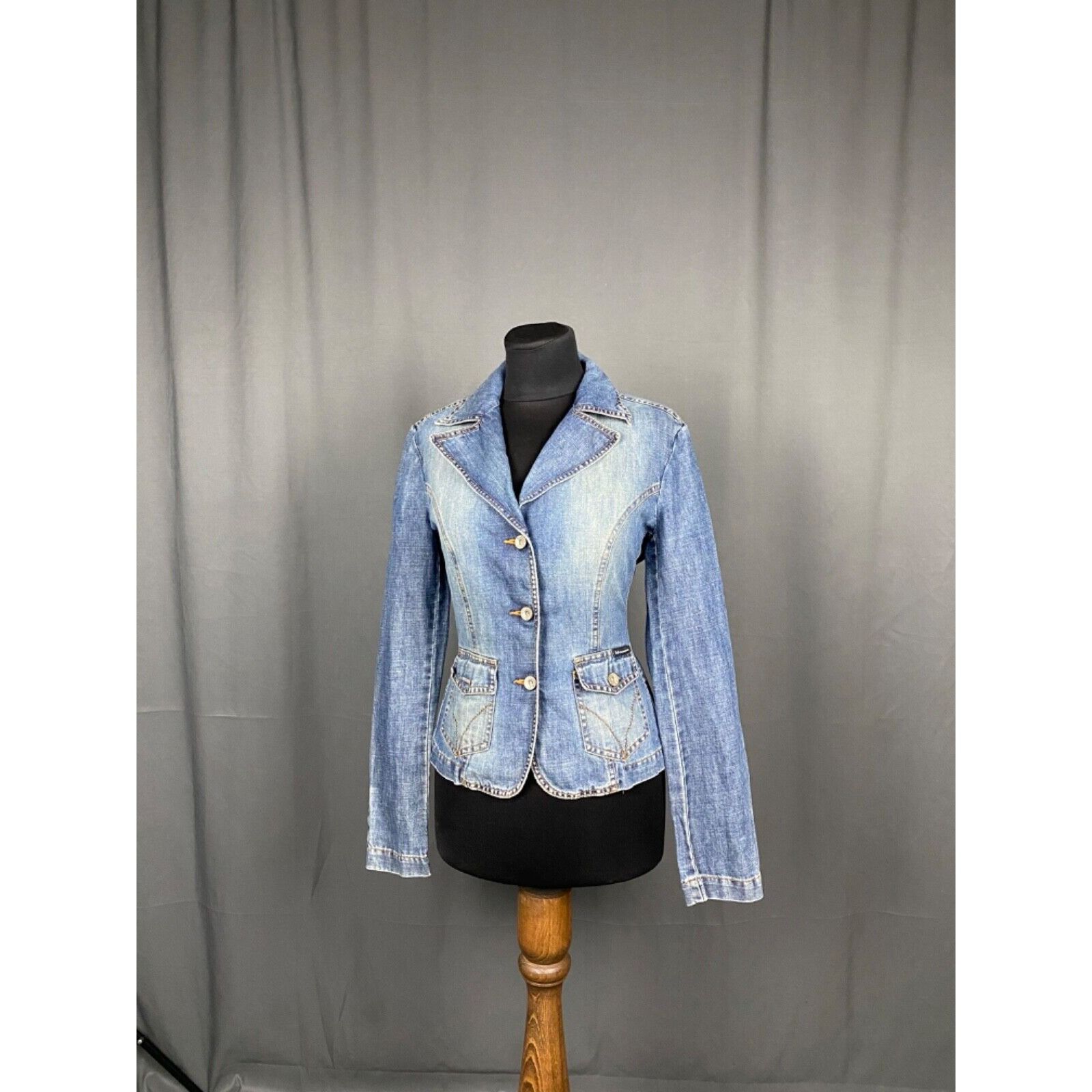 Dolce & Gabbana Dolce&Gabbana Women's Blue Denim Jeans Jacket Size 26/40 Size S / US 4 / IT 40 - 4 Thumbnail