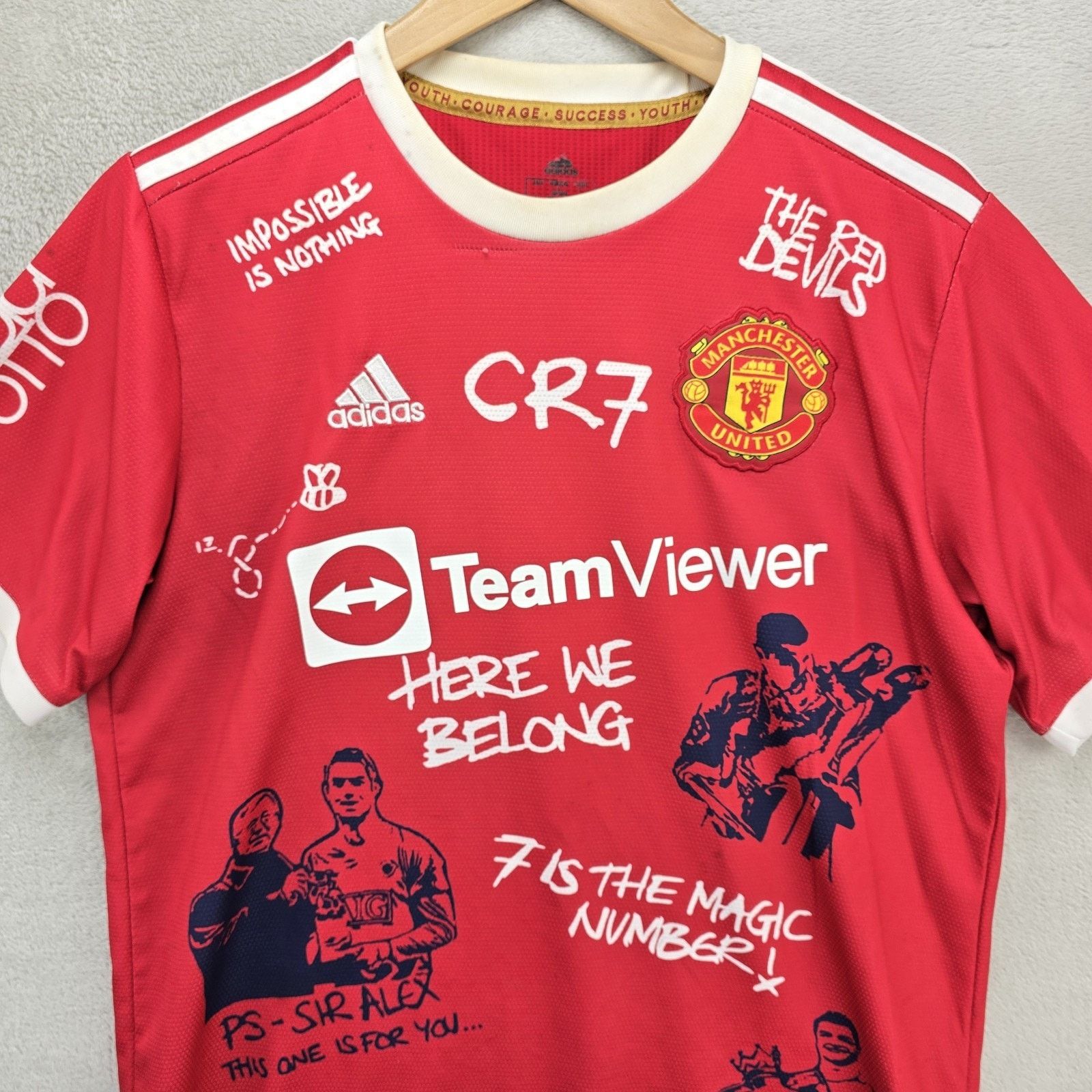 Adidas Manchester United Jersey Large Cristiano Ronaldo Return Size US L / EU 52-54 / 3 - 2 Thumbnail