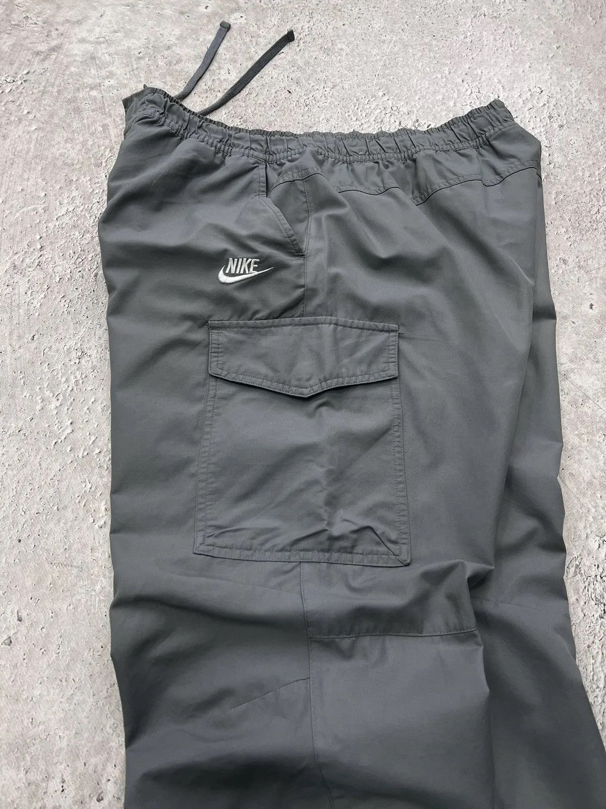 Nike Nike drill cargo pants y2k nylon swoosh y2k Size US 35 - 8 Thumbnail