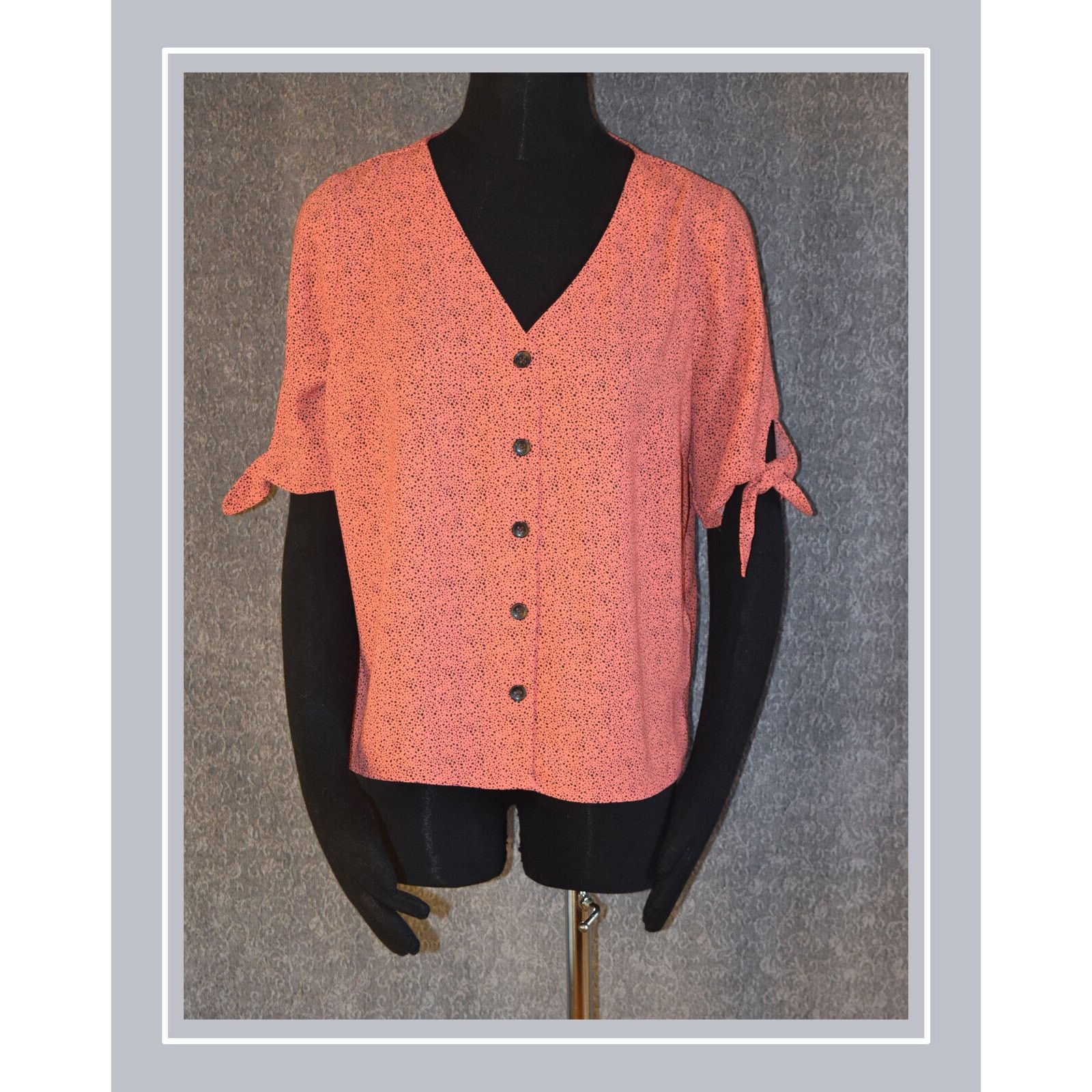 Apt. 9 APT 9 Peach Speckled Short Sleeve V-Neck Blouse Top SZ M Size M / US 6-8 / IT 42-44 - 1 Thumbnail