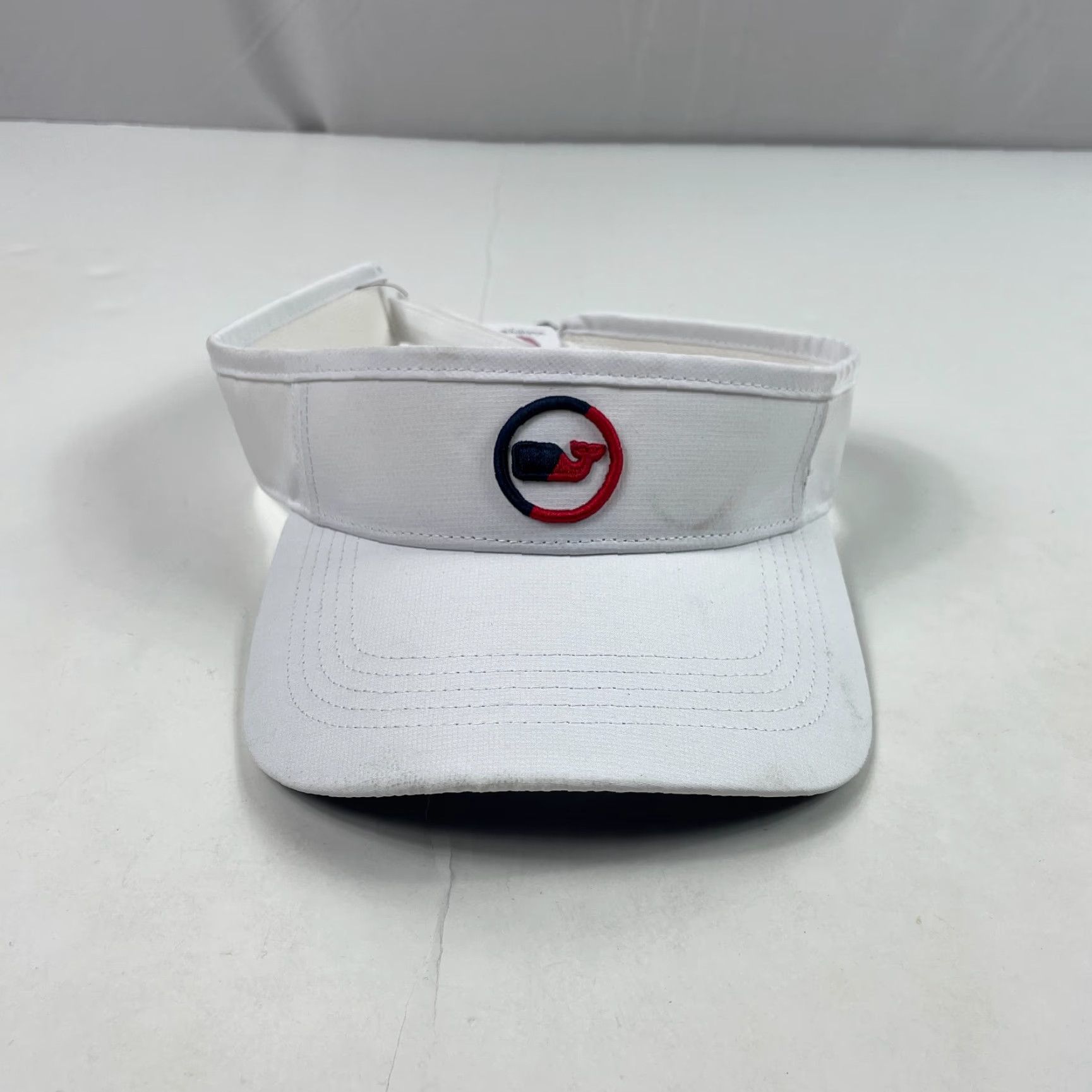 Vineyard Vines Vineyard Vines Hat Cap Visor Strap Back White USA Patriotic Tennis Golf Golfing Unisex Adults One Size White Visor Casual Outdoor Adjustable Size ONE SIZE - 2 Thumbnail