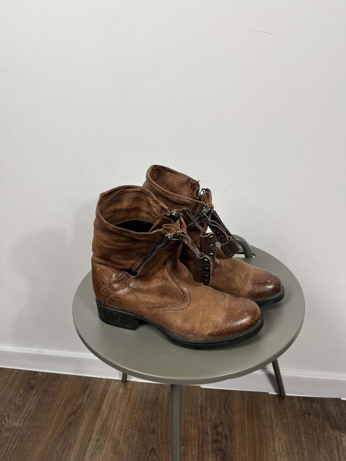 Other Avant-Garde Brown Leather Boots With Double Zip And Straps Size US 6 / IT 36 - 11 Thumbnail