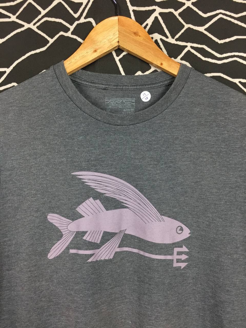 Patagonia × Vintage Patagonia Outdoor Brand Flying Fish Trident Slim Fit Tee Size US M / EU 48-50 / 2 - 3 Thumbnail