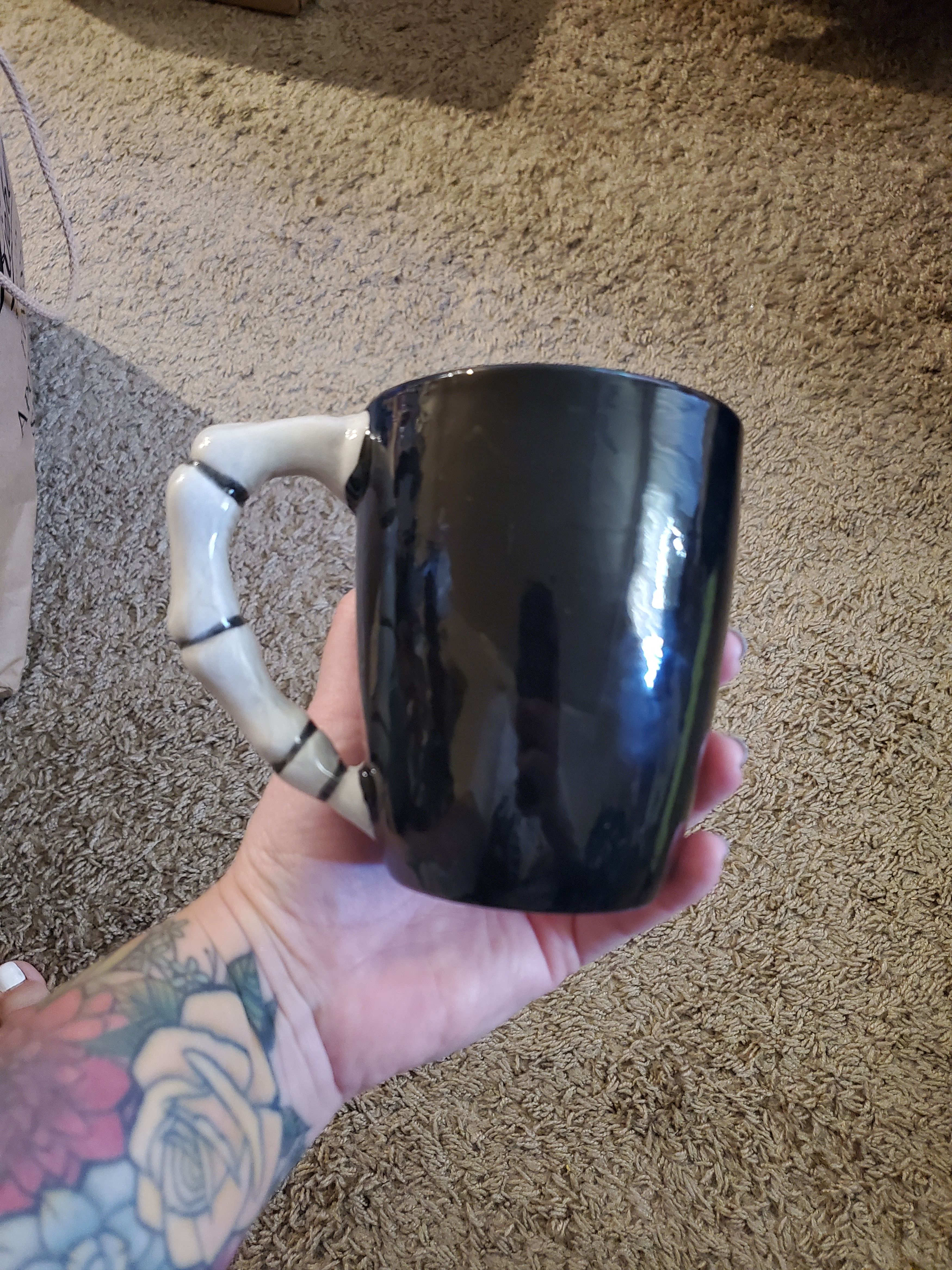 Other Spooky Hollow Black + White Skeleton Hand Mug Size ONE SIZE - 4 Thumbnail