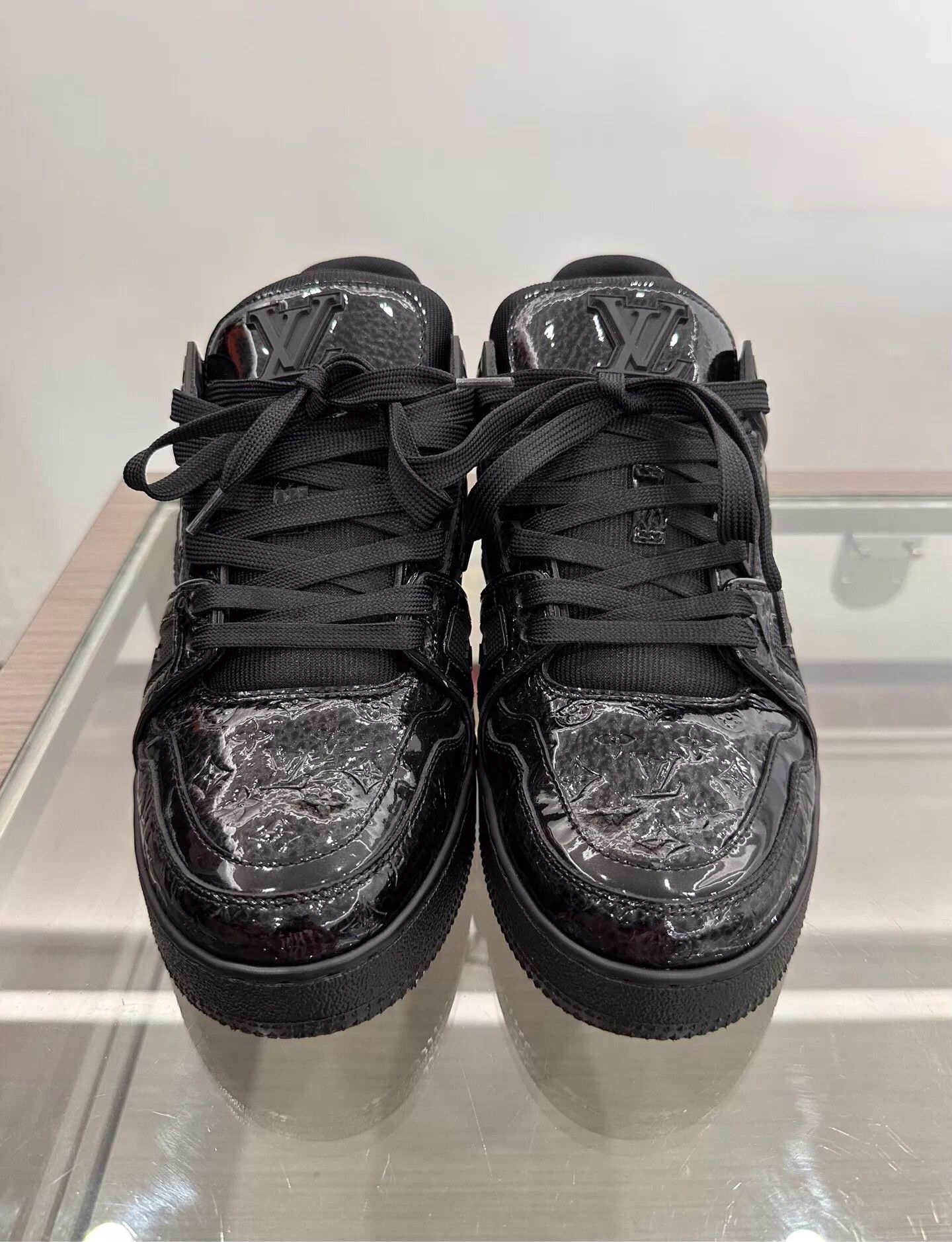 Louis Vuitton LV Trainer Monogram Patent Leather Men 40 99 New Size US 7 / EU 40 - 3 Thumbnail