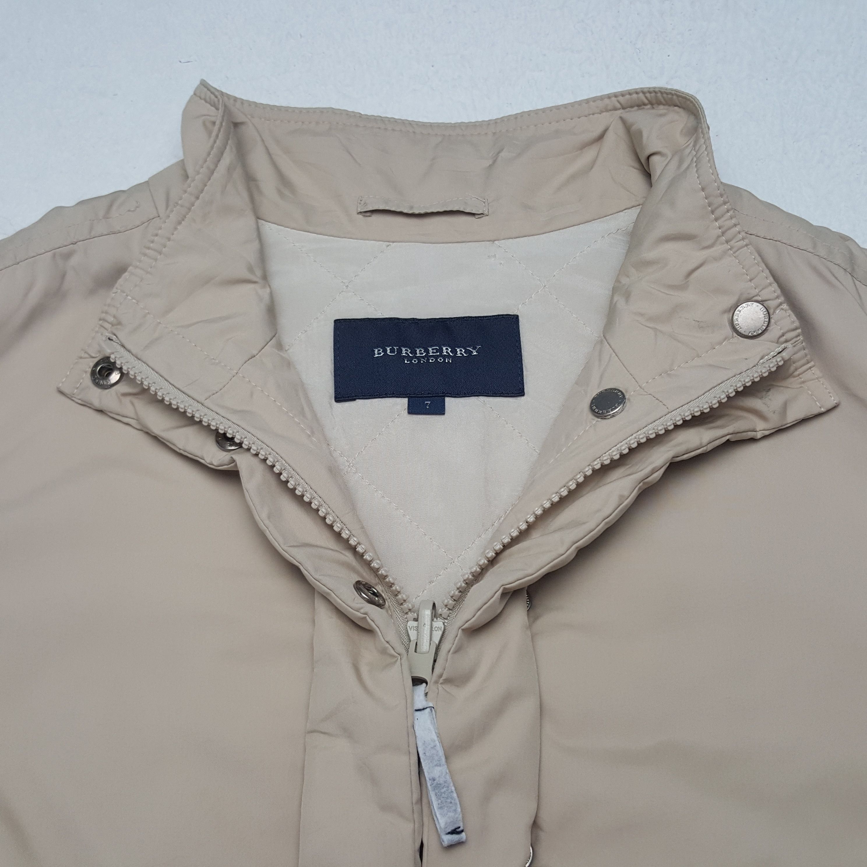 Burberry × Vintage Vintage Burberry London Custom Spell Out Winter Jacket Size S / US 4 / IT 40 - 4 Thumbnail