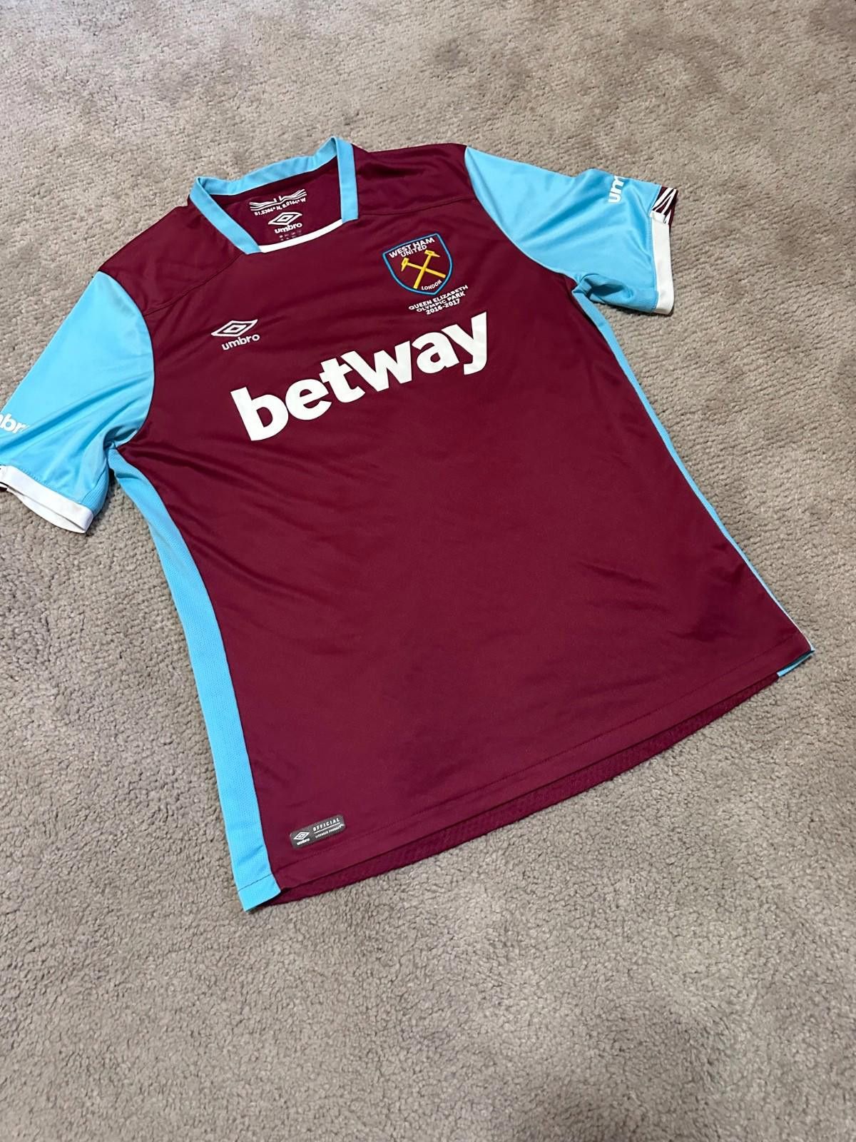 Umbro WEST HAM UNITED FC 2016-17 HOME SHIRT UMBRO JERSEY SOCCER XL Size US XL / EU 56 / 4 - 2 Thumbnail
