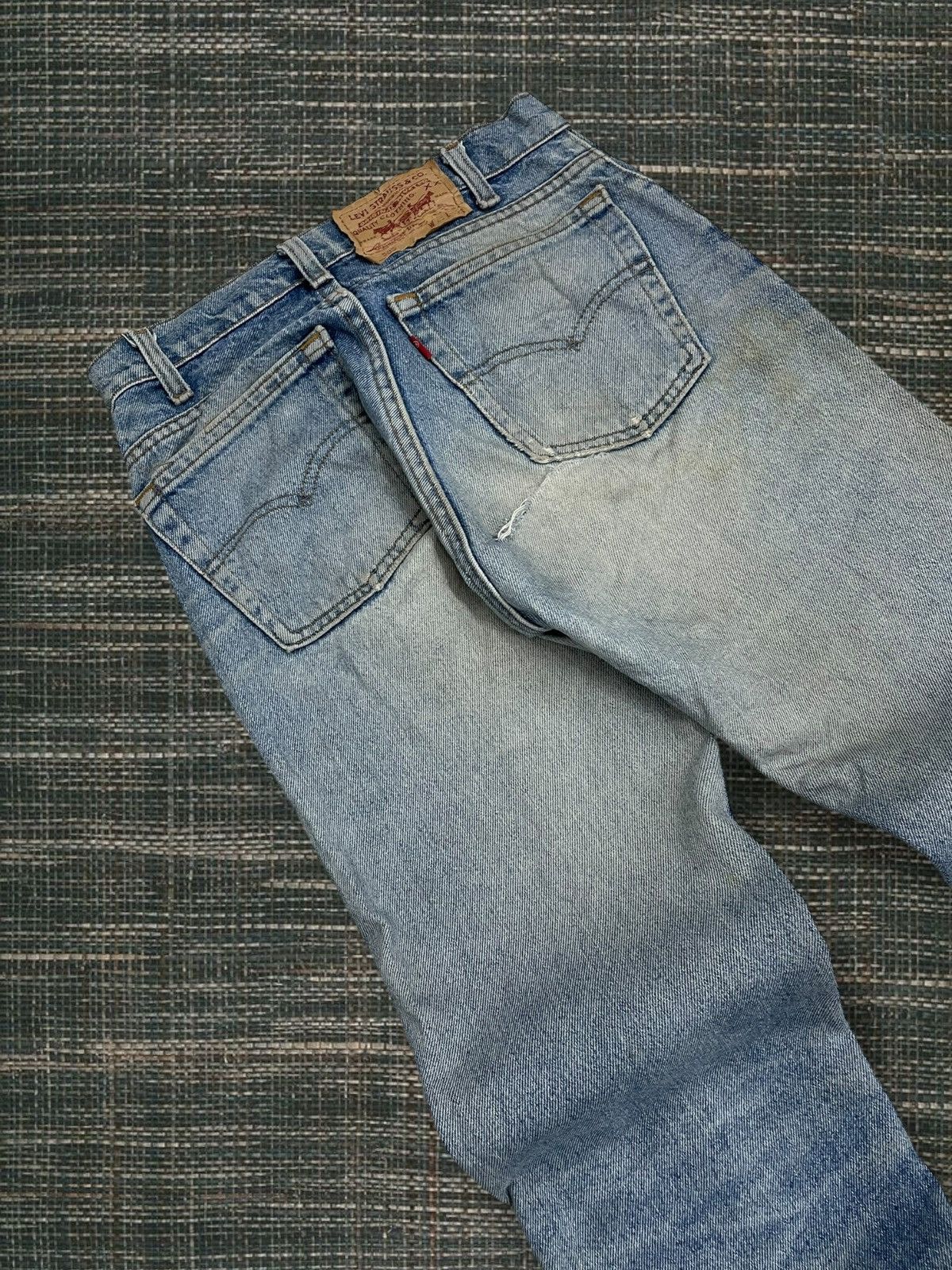 Levi's Vintage Clothing Vintage 1990s Original Designer Levis 505 Distressed Denim Size US 26 / EU 42 - 14 Thumbnail