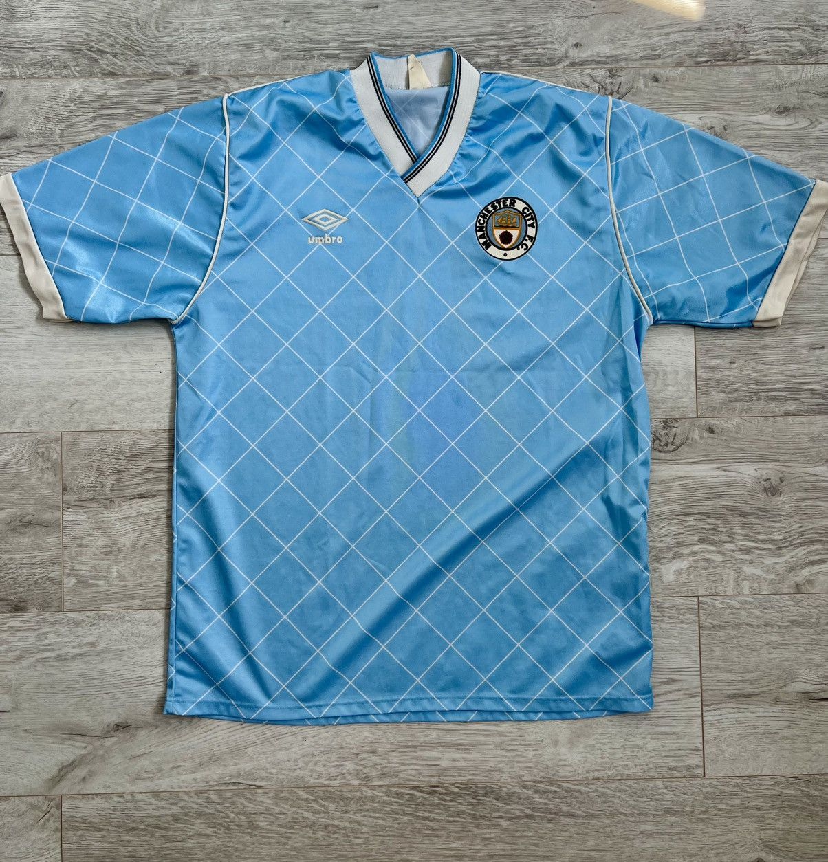 Umbro Manchester City Umbro vintage t shirt rare 1987-89 size L Size US L / EU 52-54 / 3 - 1 Thumbnail