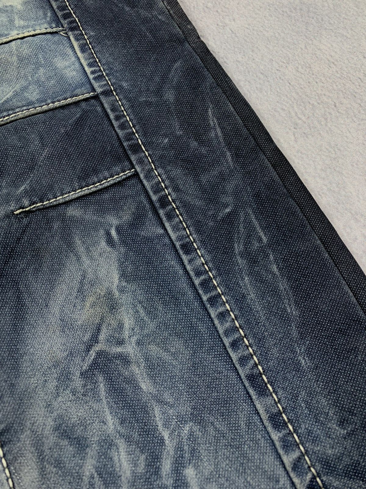 Japanese Brand Vintage Y2K Japanese faded denim jeans streetwear size 32x34 Size US 32 / EU 48 - 7 Thumbnail