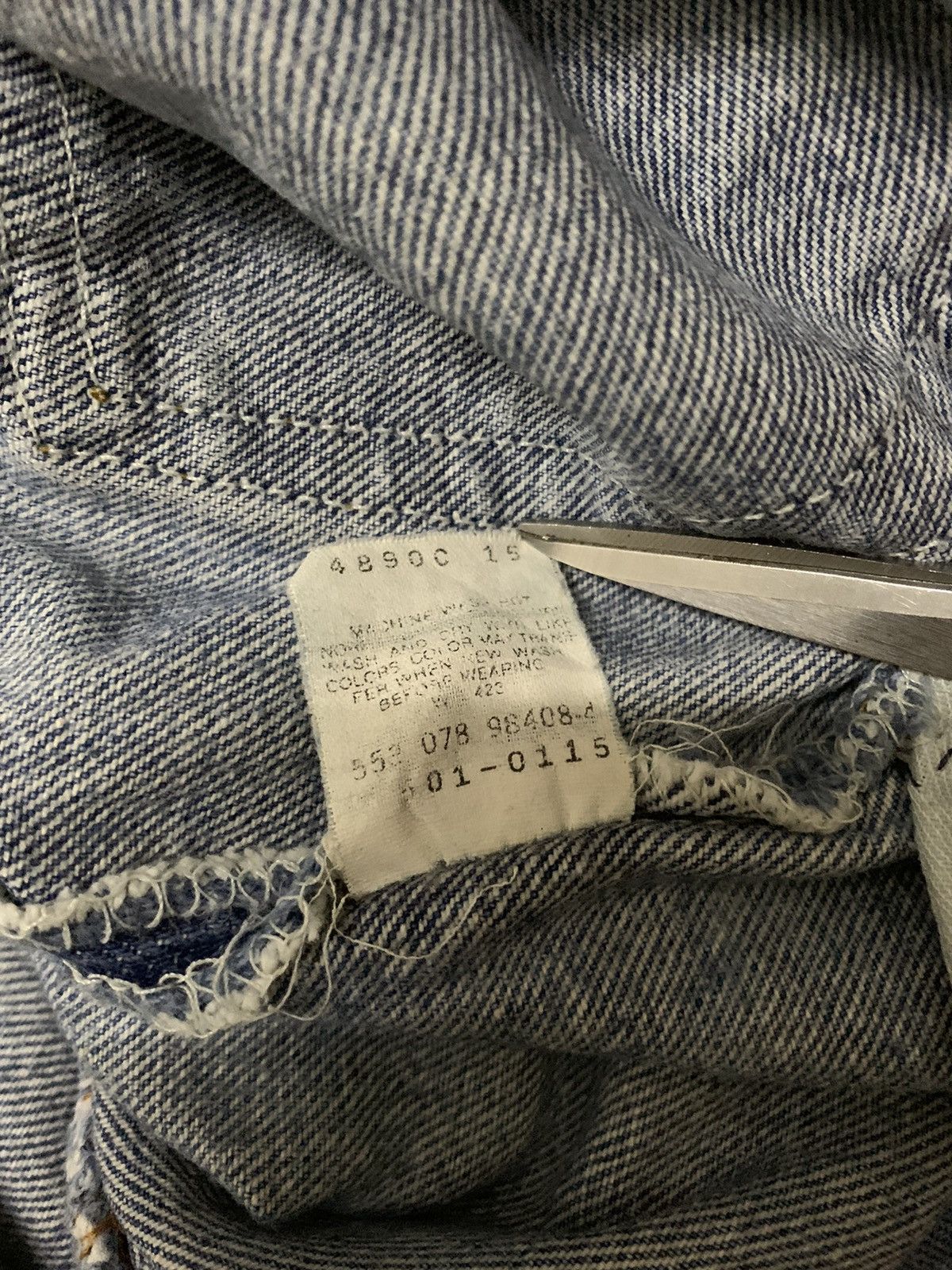 Levi's Vintage 90s Levis 501 Button Fly Faded Jeans Made in USA Size US 30 / EU 46 - 19 Thumbnail