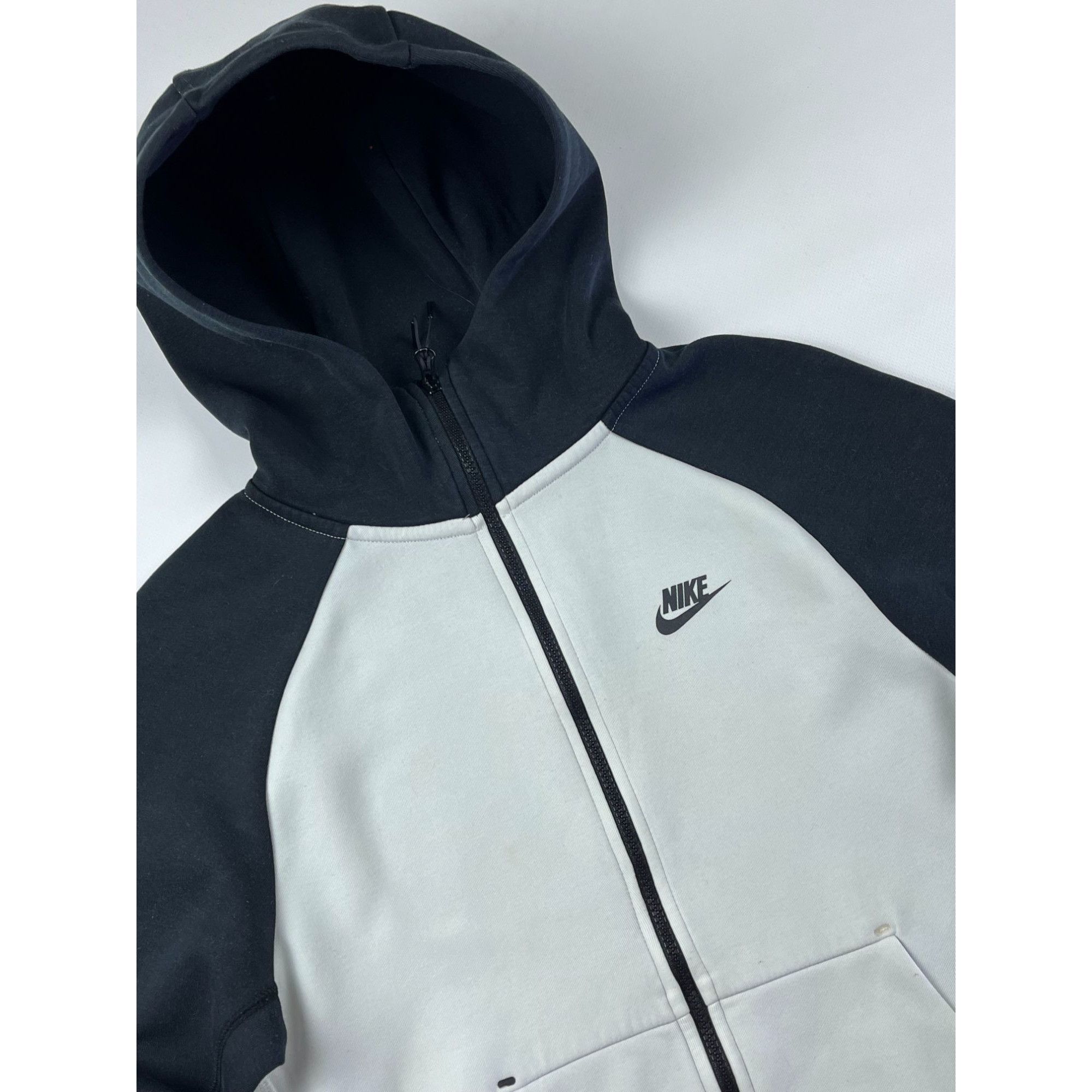 Nike × Vintage Nike Tech Fleece Full-Zip Hoodie XS Black & White Size US XS / EU 42 / 0 - 2 Thumbnail