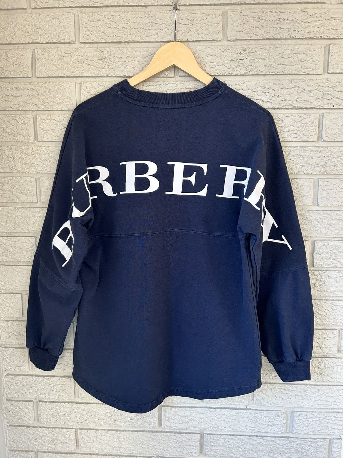 Burberry Burberry Big Logo Spell Out Long Sleeve Size US S / EU 44-46 / 1 - 1 Thumbnail