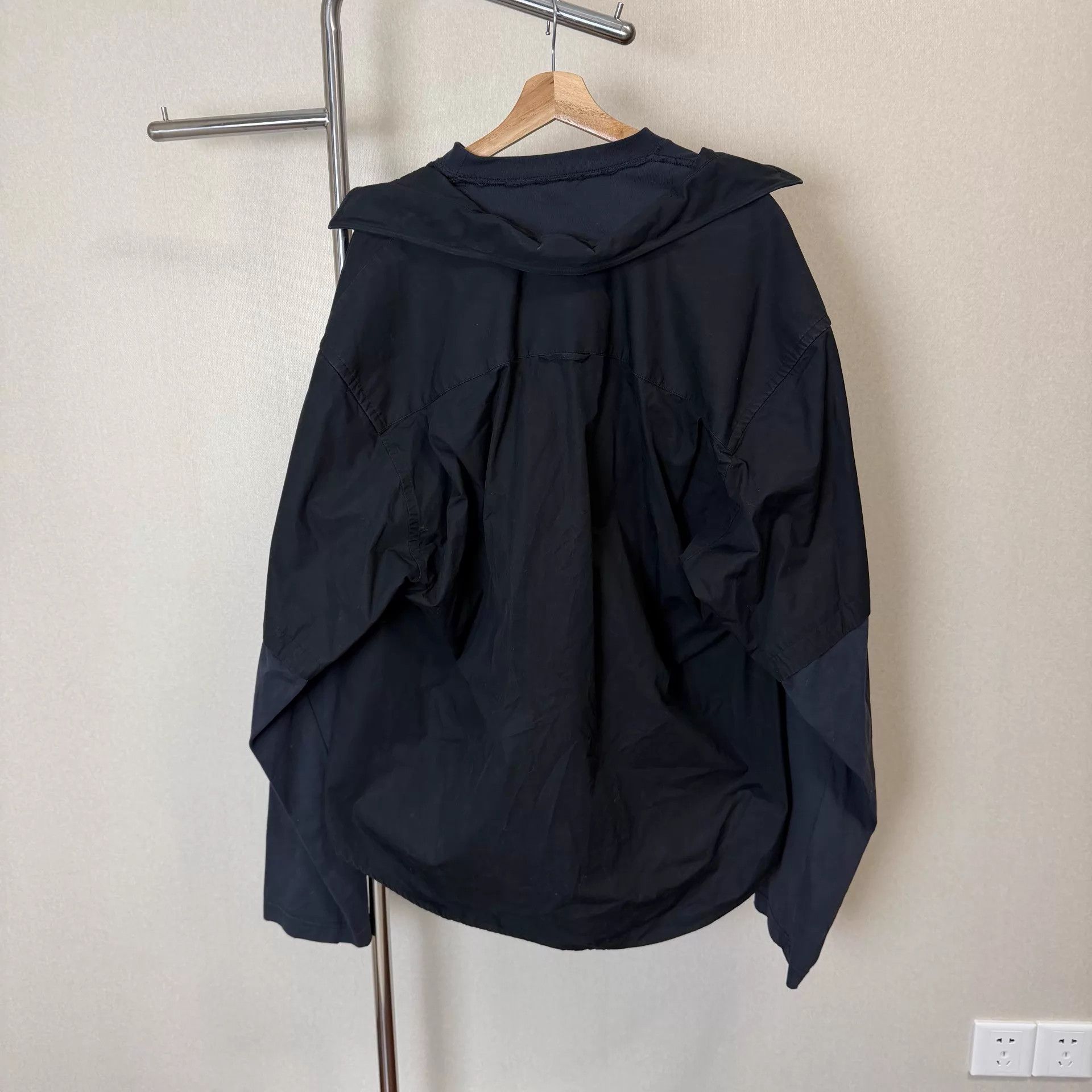 Balenciaga Balenciaga Runway Two-Tone Shirt Black & Blue Size 3 Size US L / EU 52-54 / 3 - 2 Thumbnail