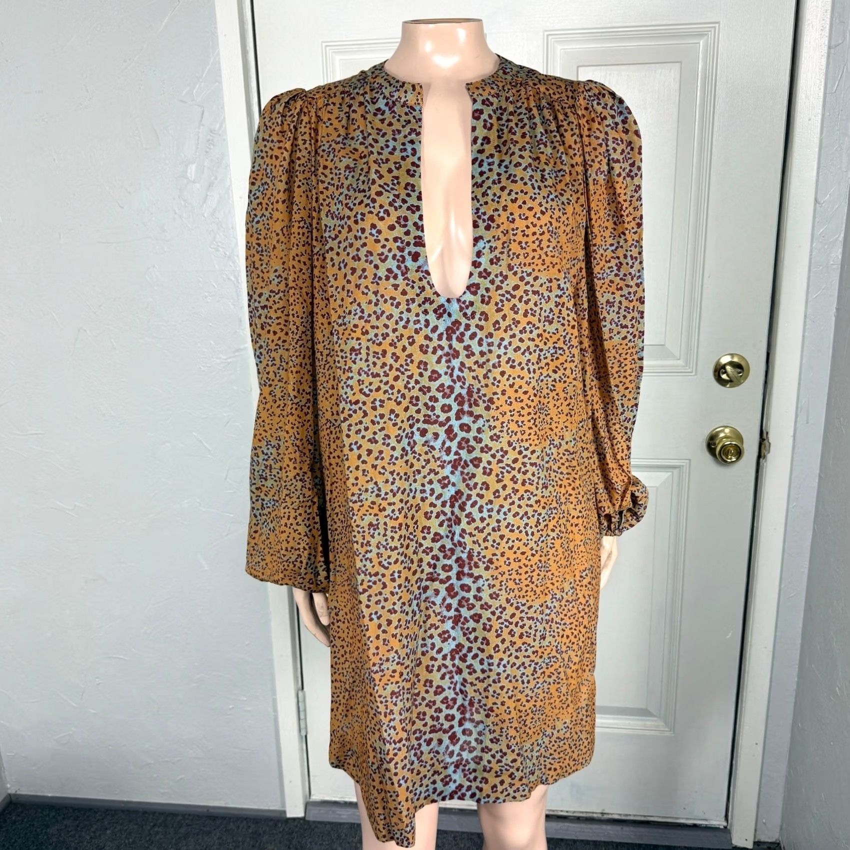 Ulla Johnson Ulla Johnson Dress Mini L/S Balloon Sleeve Blue Animal Print V-Neck M Womens Size M / US 6-8 / IT 42-44 - 2 Thumbnail
