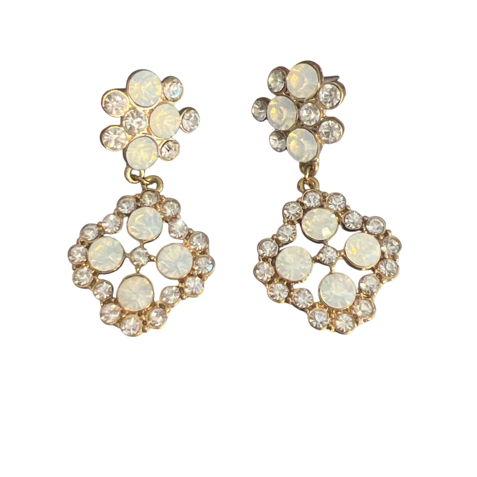 Other Vintage Gold Tone Cluster Earrings Clear Opaque Rhinestones Size ONE SIZE - 1 Thumbnail